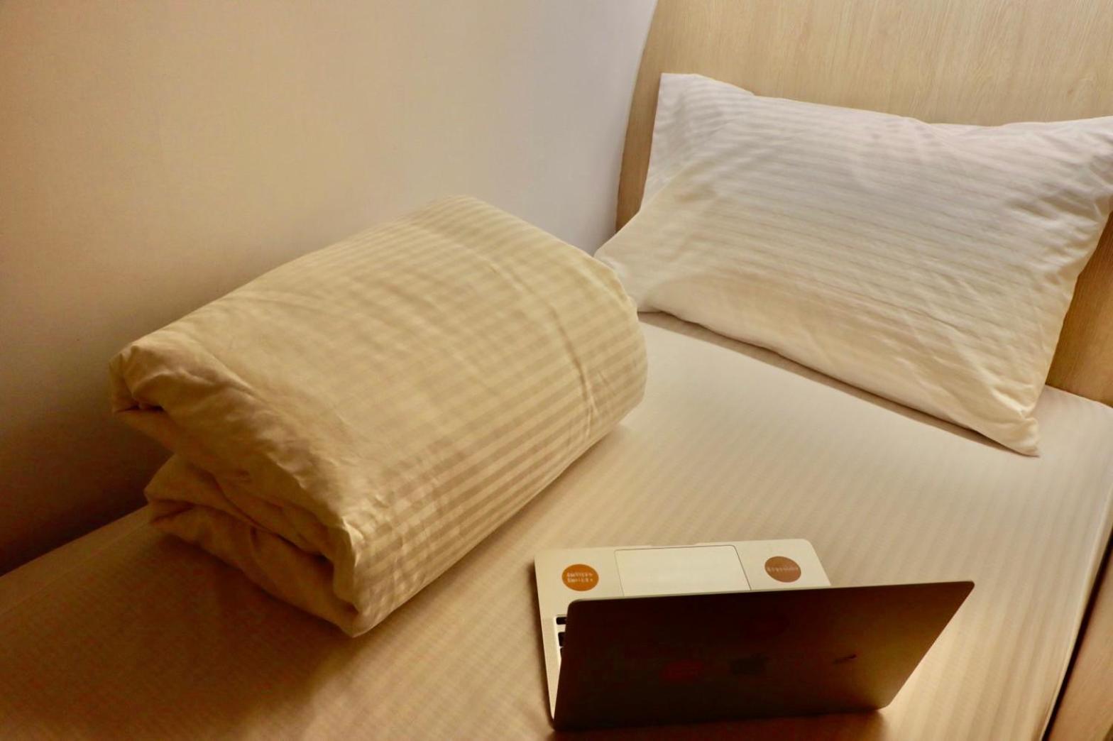 Bed in 6-Bed Male Dormitory Room photo 2