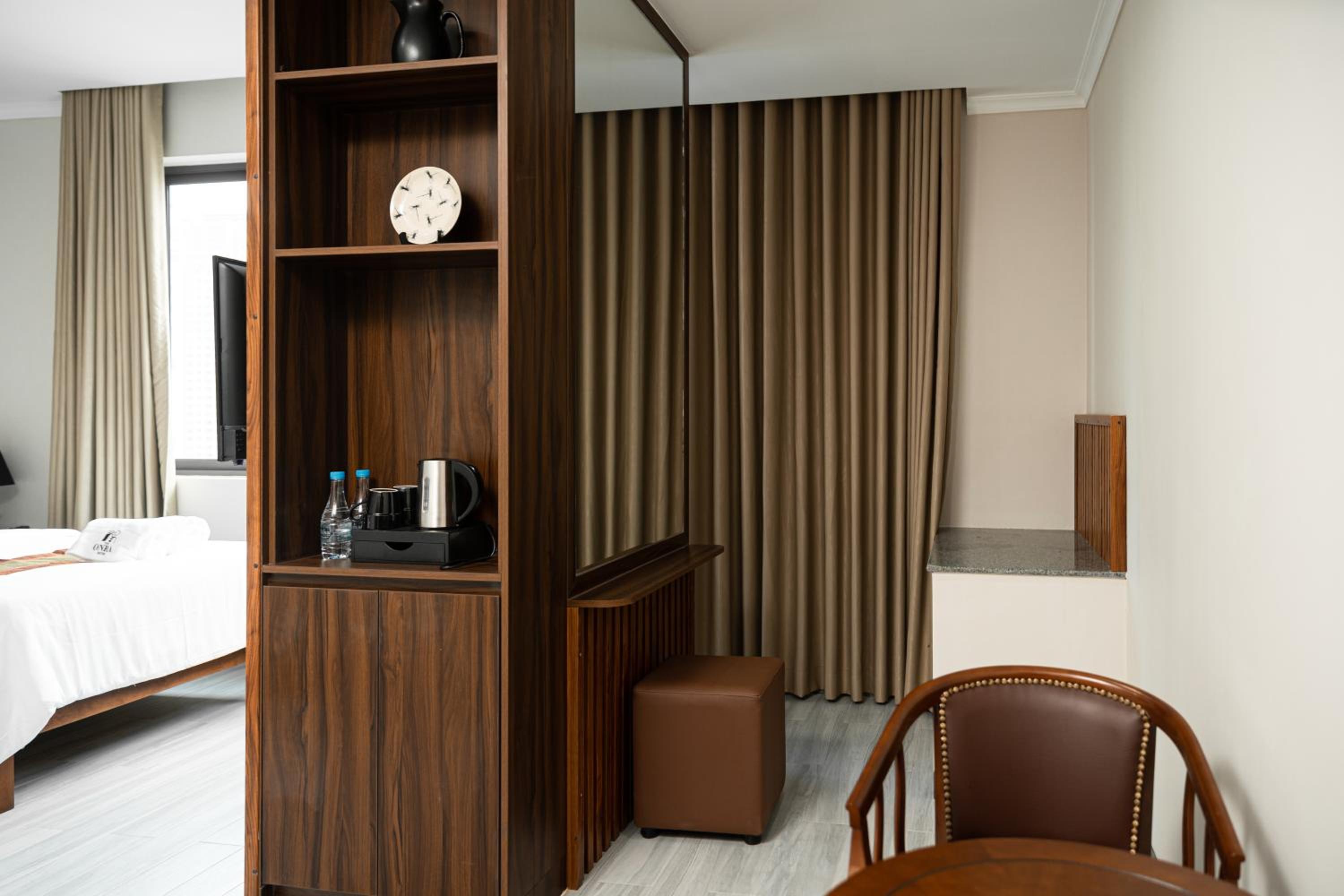 Standard Double Room - Photo 17