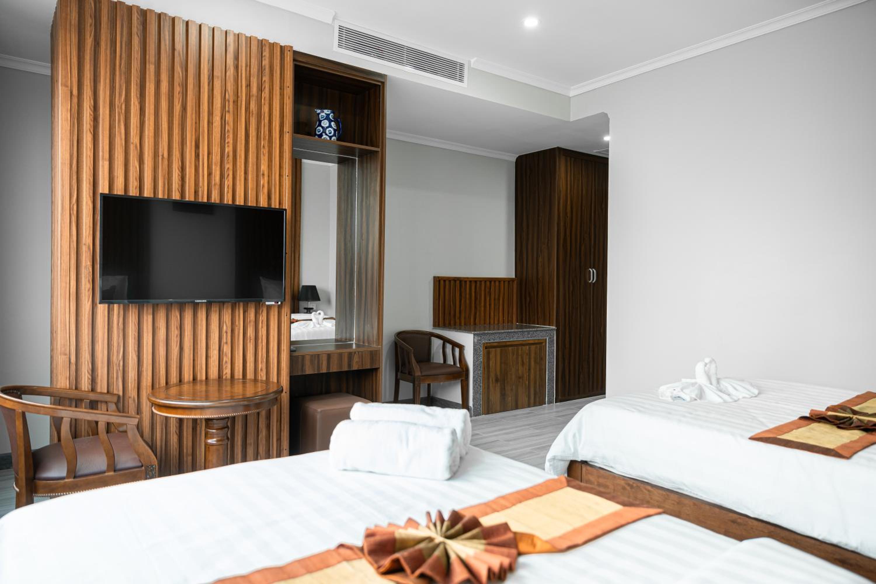 Deluxe Twin Room - Photo 9