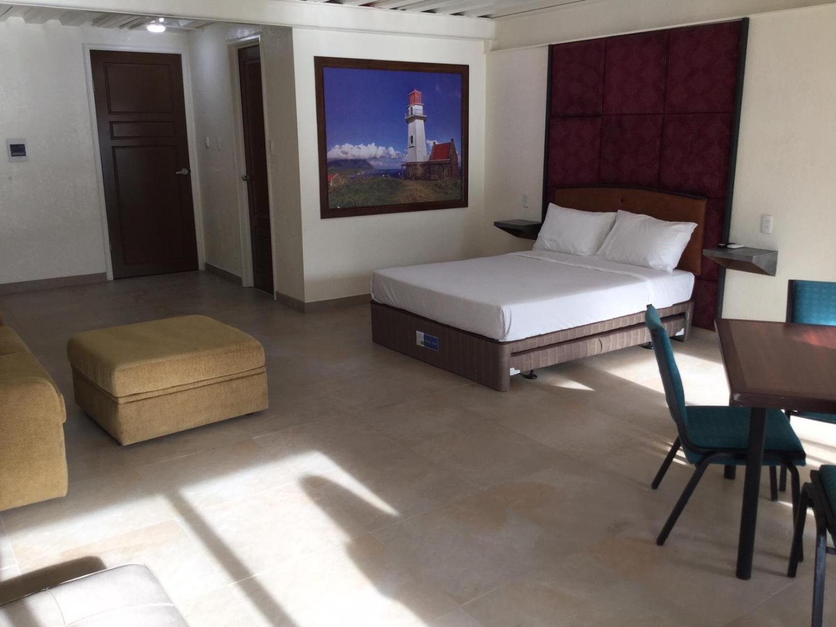 Superior Suite with Sea View - Photo 1