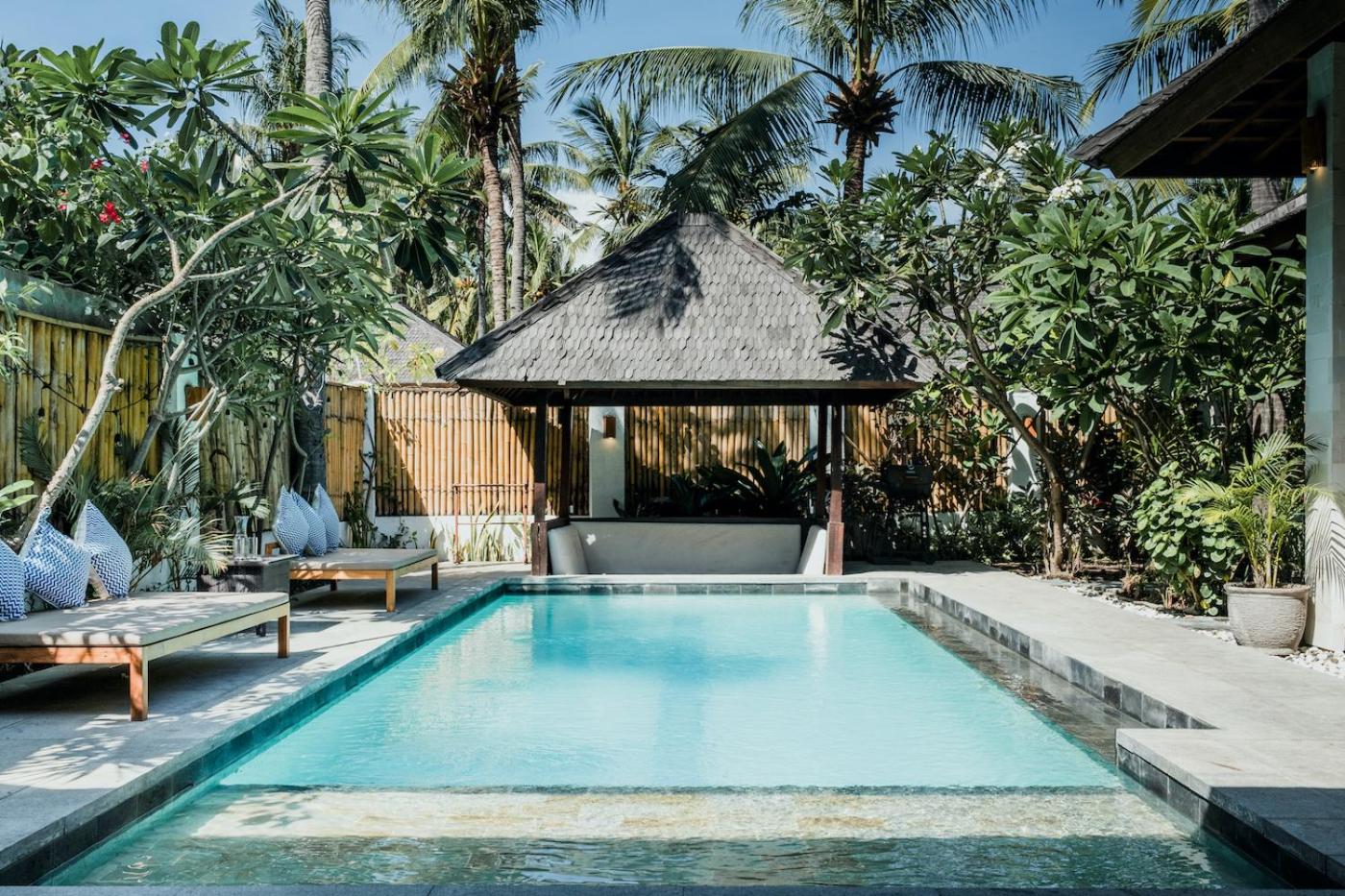 Deluxe Three-Bedroom Villa with Private Pool - Photo 28