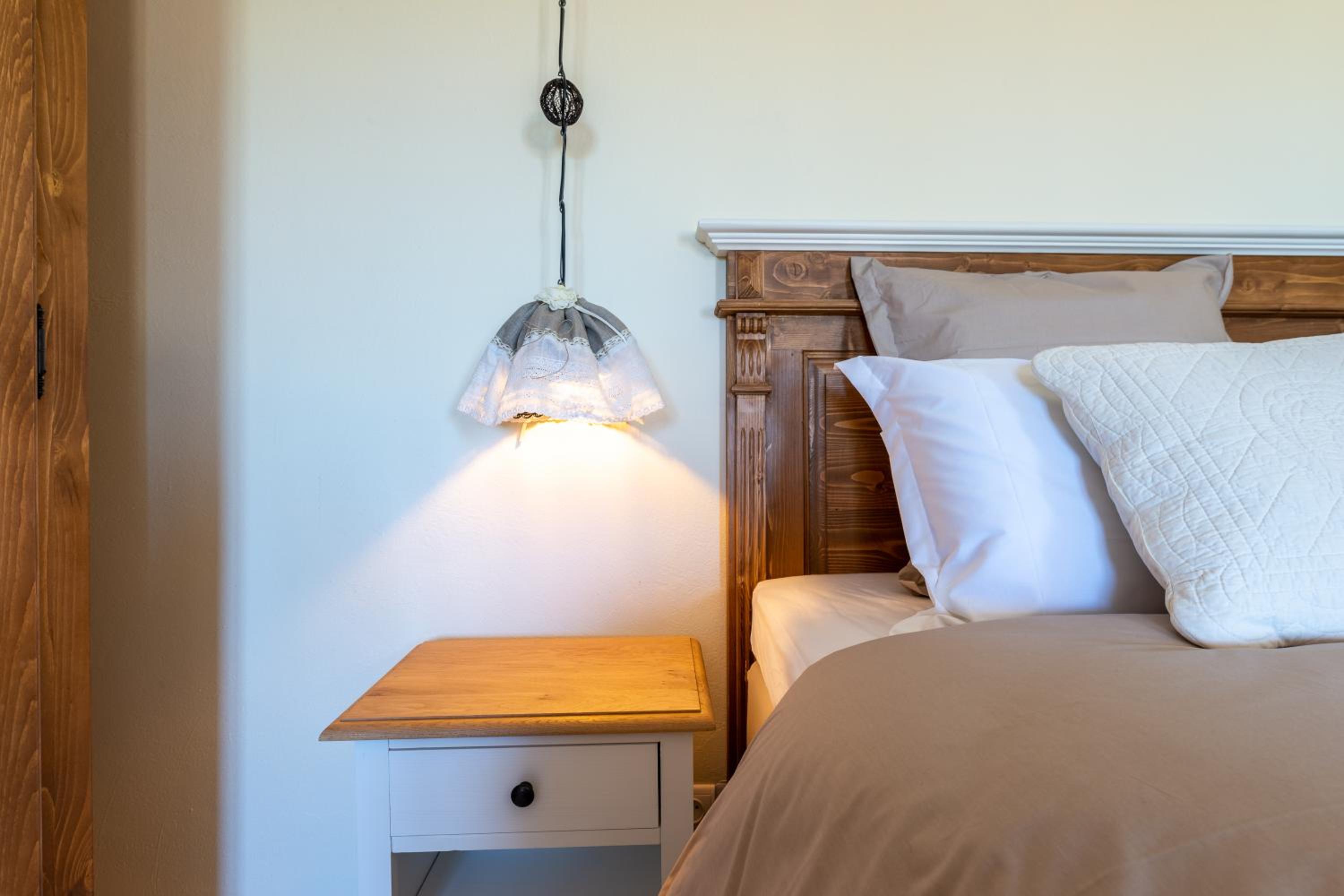 Deluxe Double Room with Bath photo 3