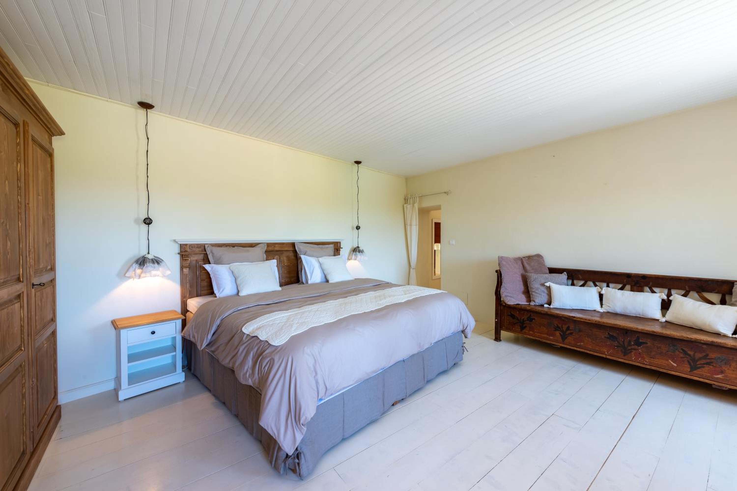 Deluxe Double Room with Bath photo 1