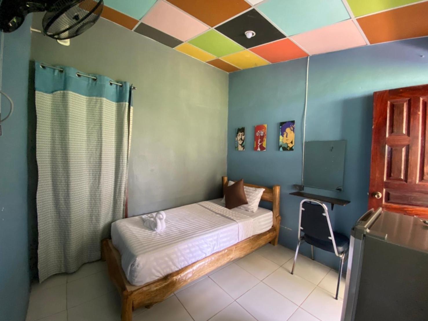 Triple Room with Private Bathroom - Photo 5