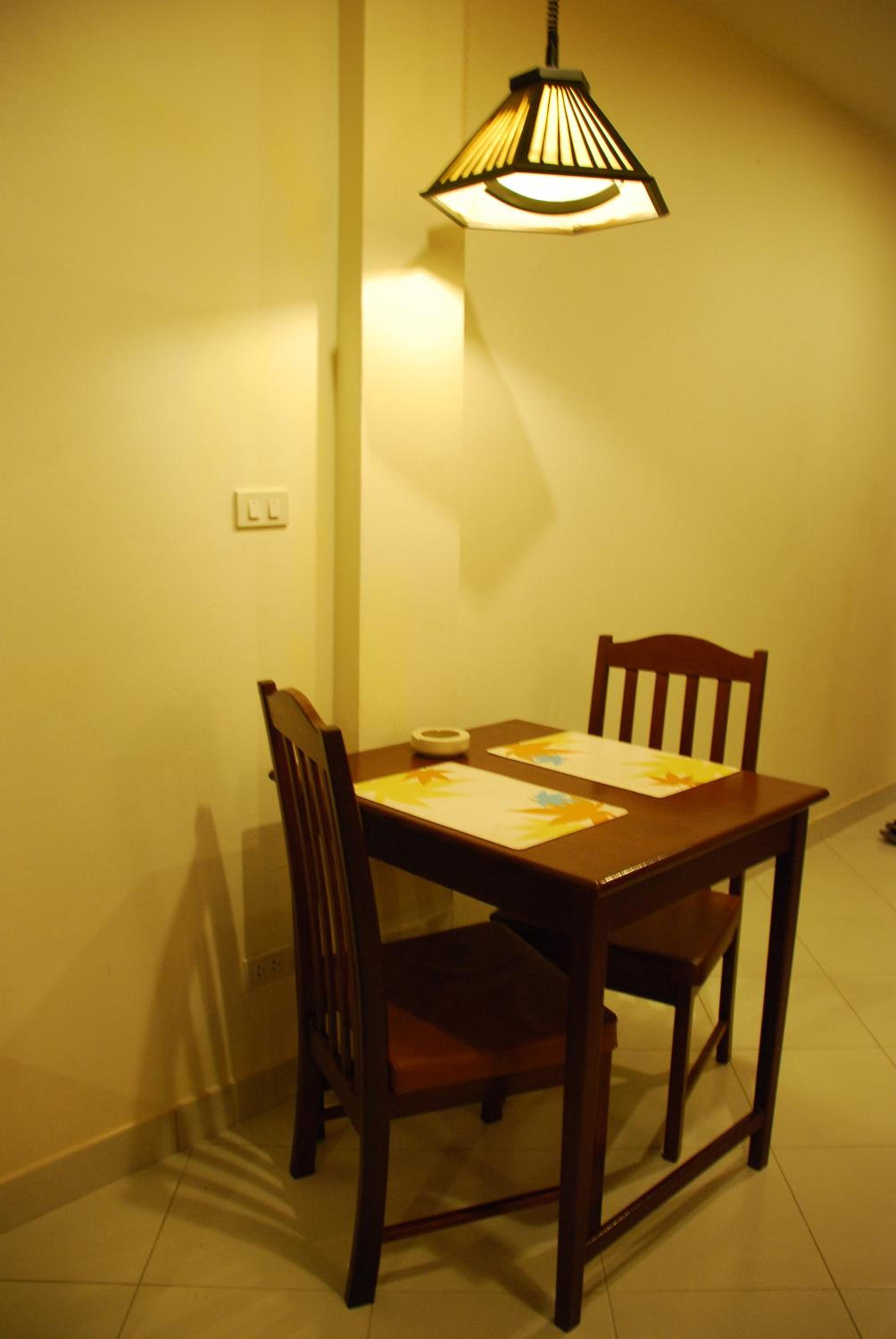 Studio Apartment - Photo 2