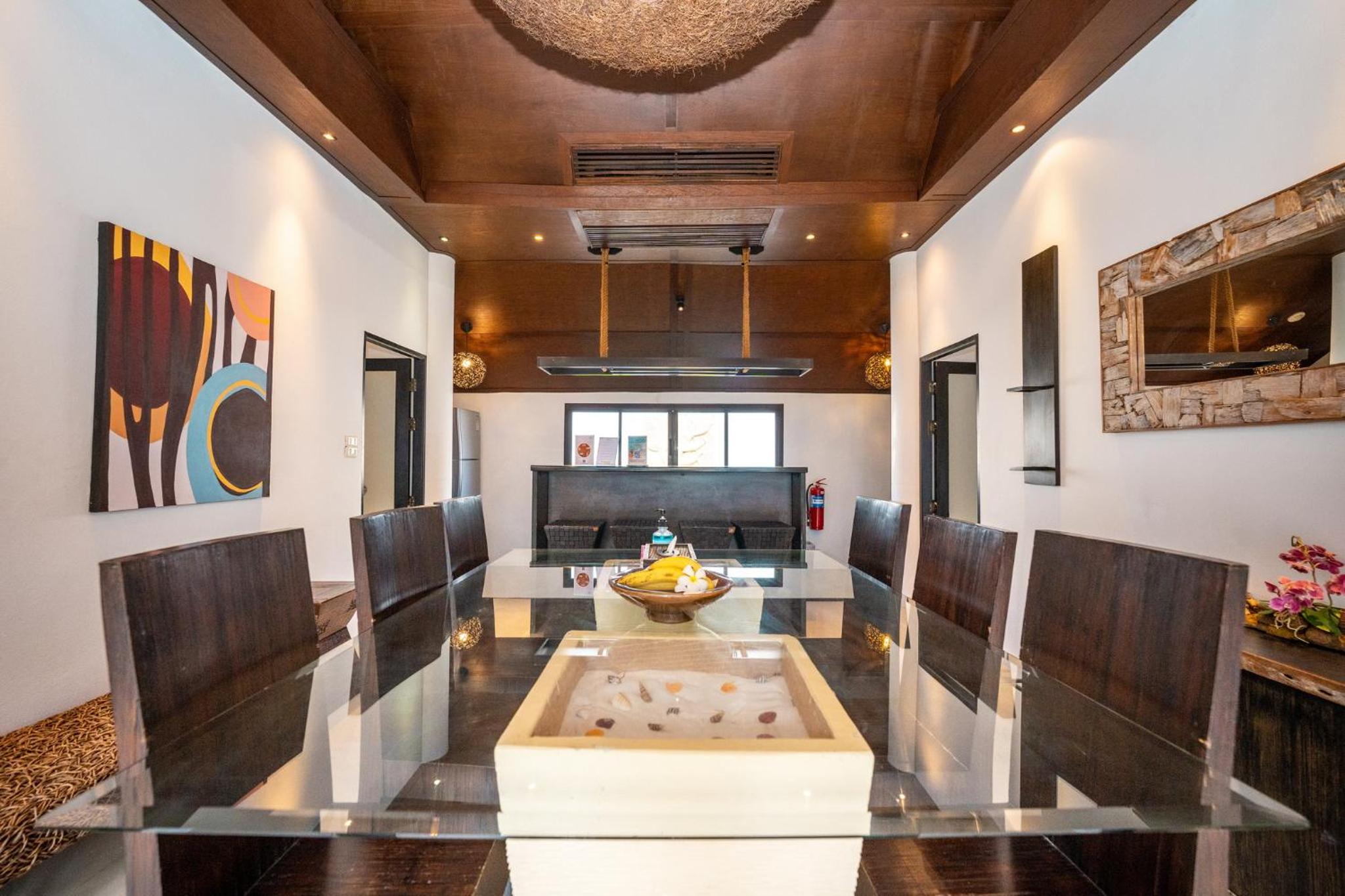 Three-Bedroom Villa with Private Pool - Photo 18