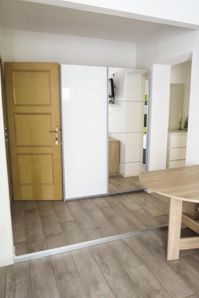 Apartment with Mountain View photo 1
