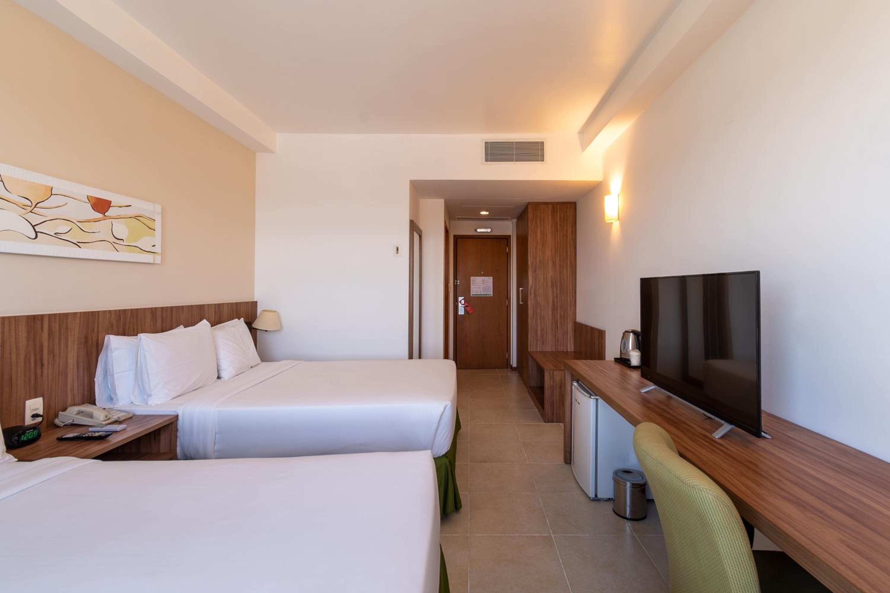Standard Double Room with Two Double Beds - Photo 3