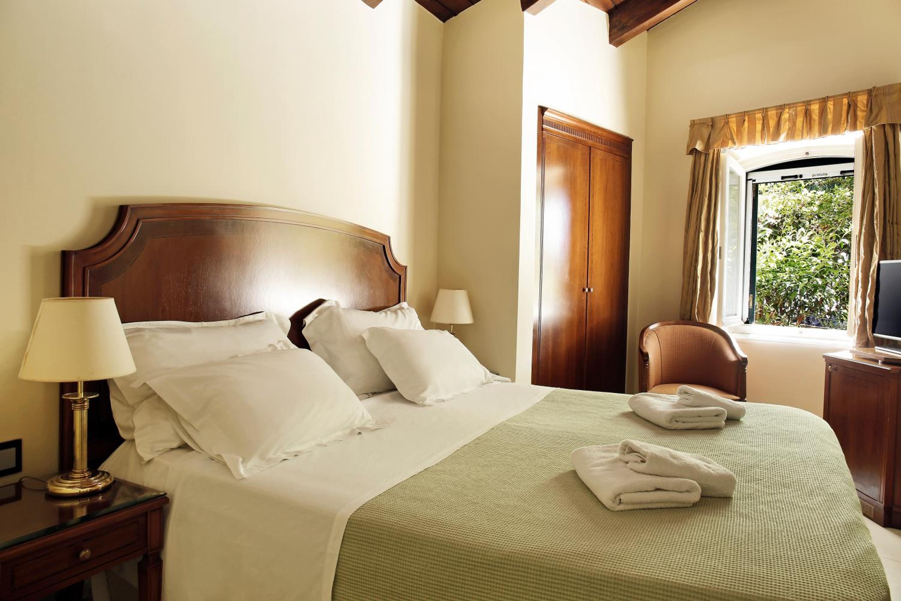 Special Offer - Classic Double Room - Photo 8
