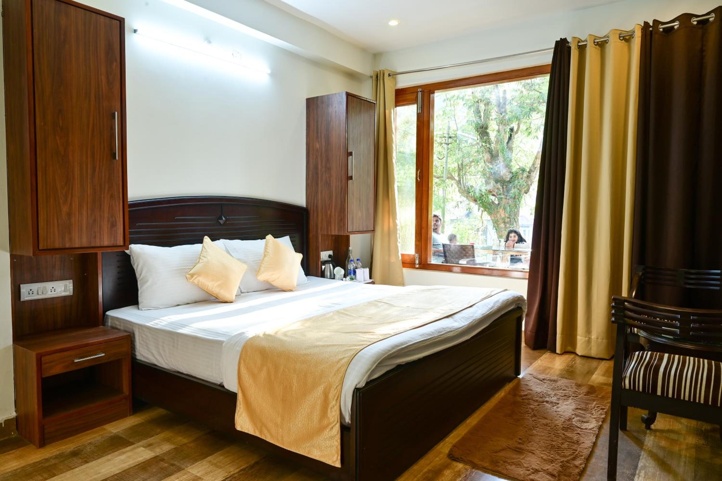 Deluxe Room - Photo 4