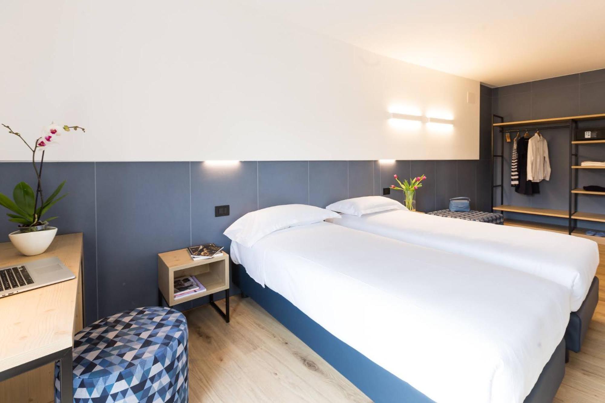 Double or Twin Room - Separate Building photo 3