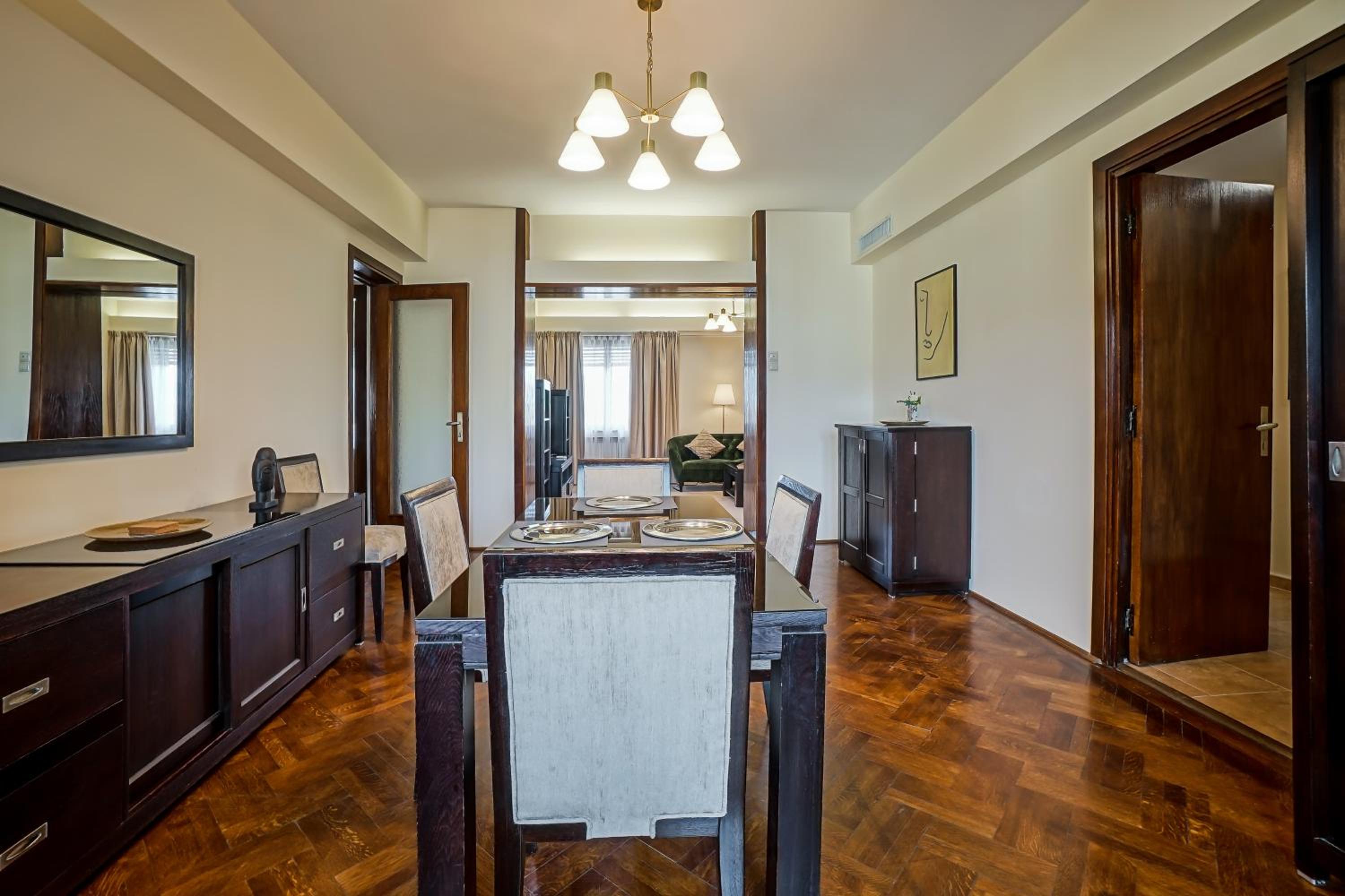 Three-Bedroom Apartment - Photo 8