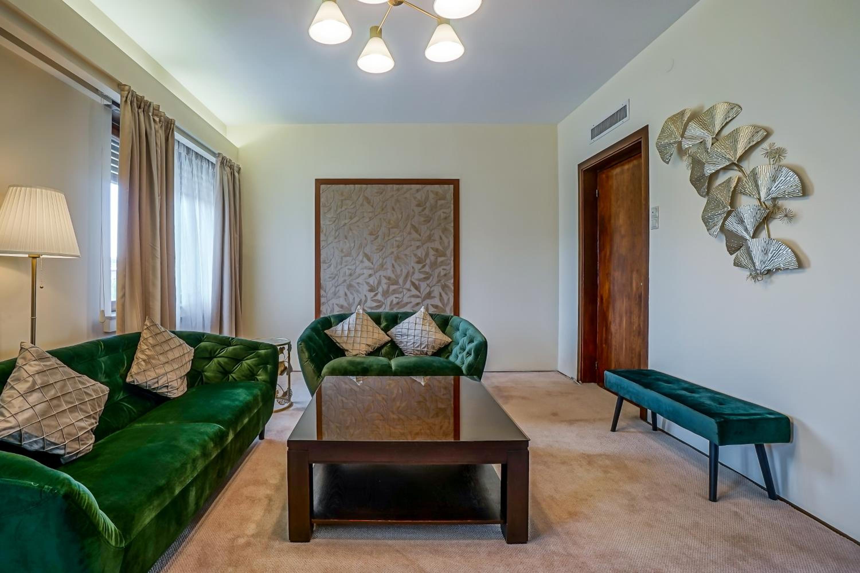 Three-Bedroom Apartment - Photo 19