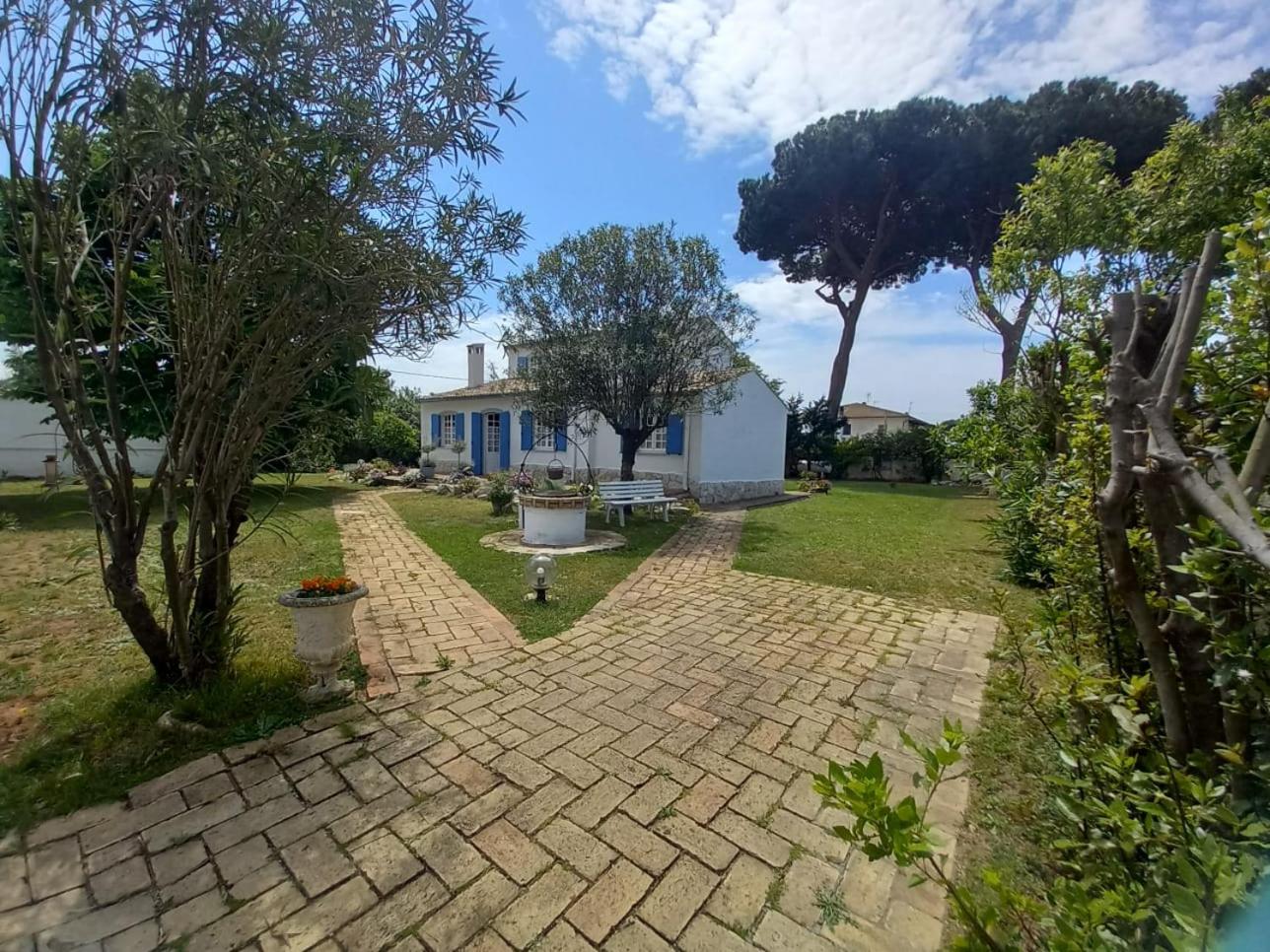 Villa - Photo 11