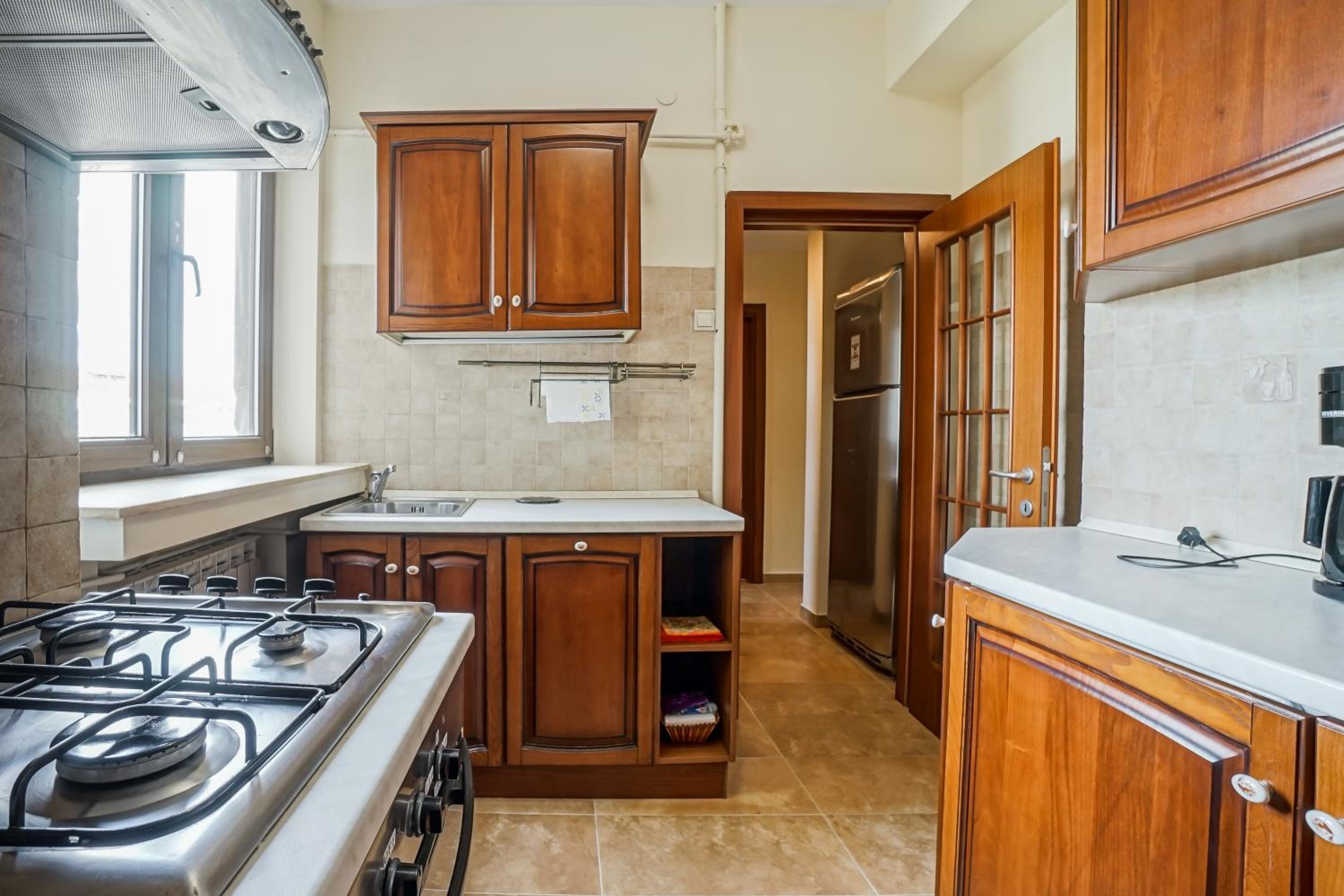 Three-Bedroom Apartment - Photo 29