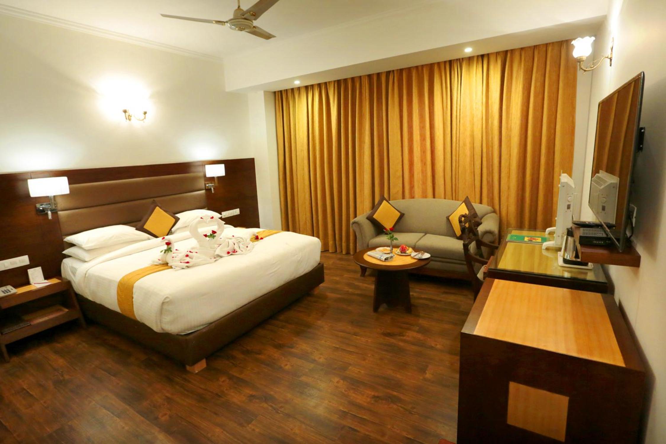 Suite - Photo 7
