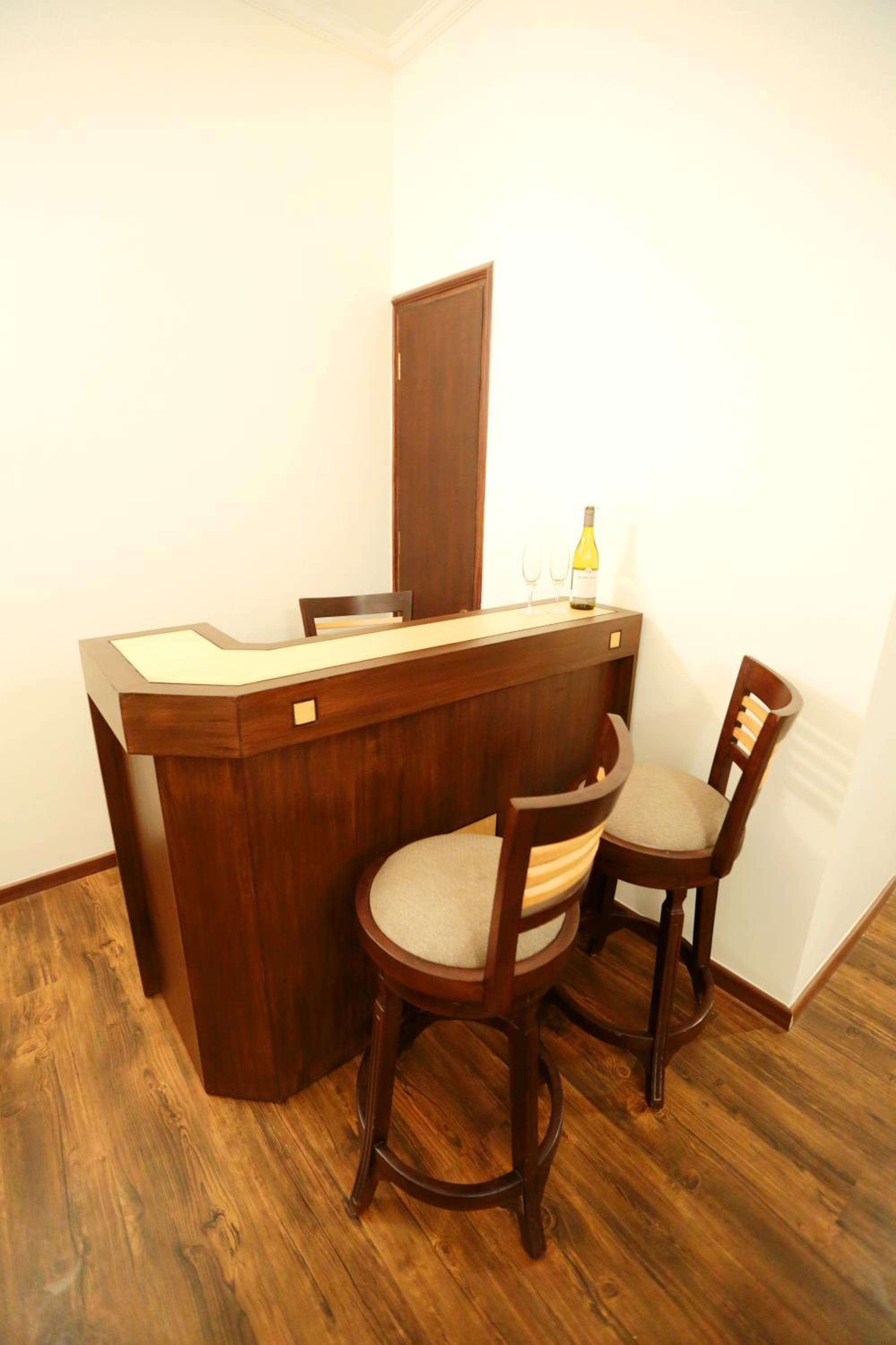 Suite - Photo 6