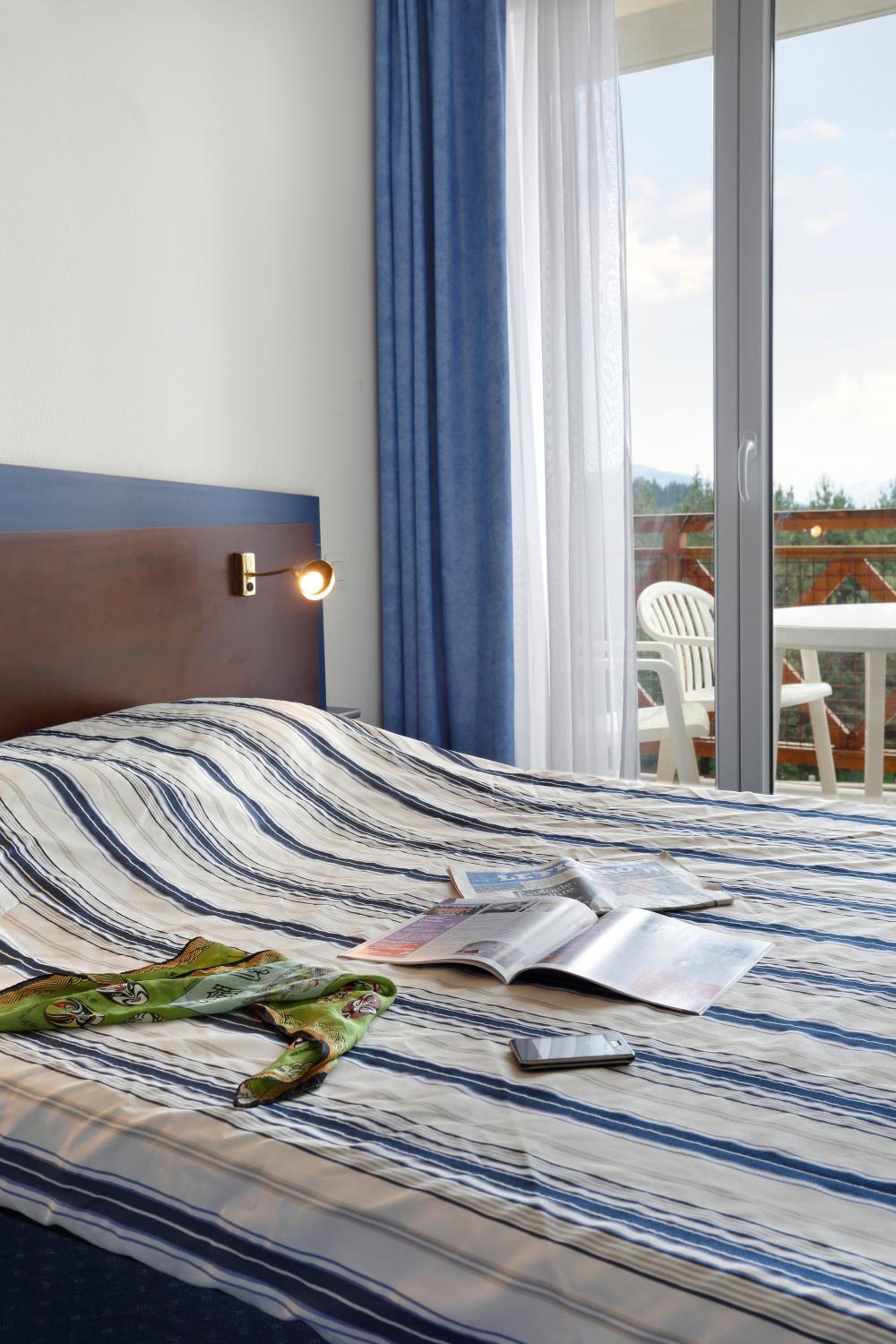 One-Bedroom Apartment - Photo 1