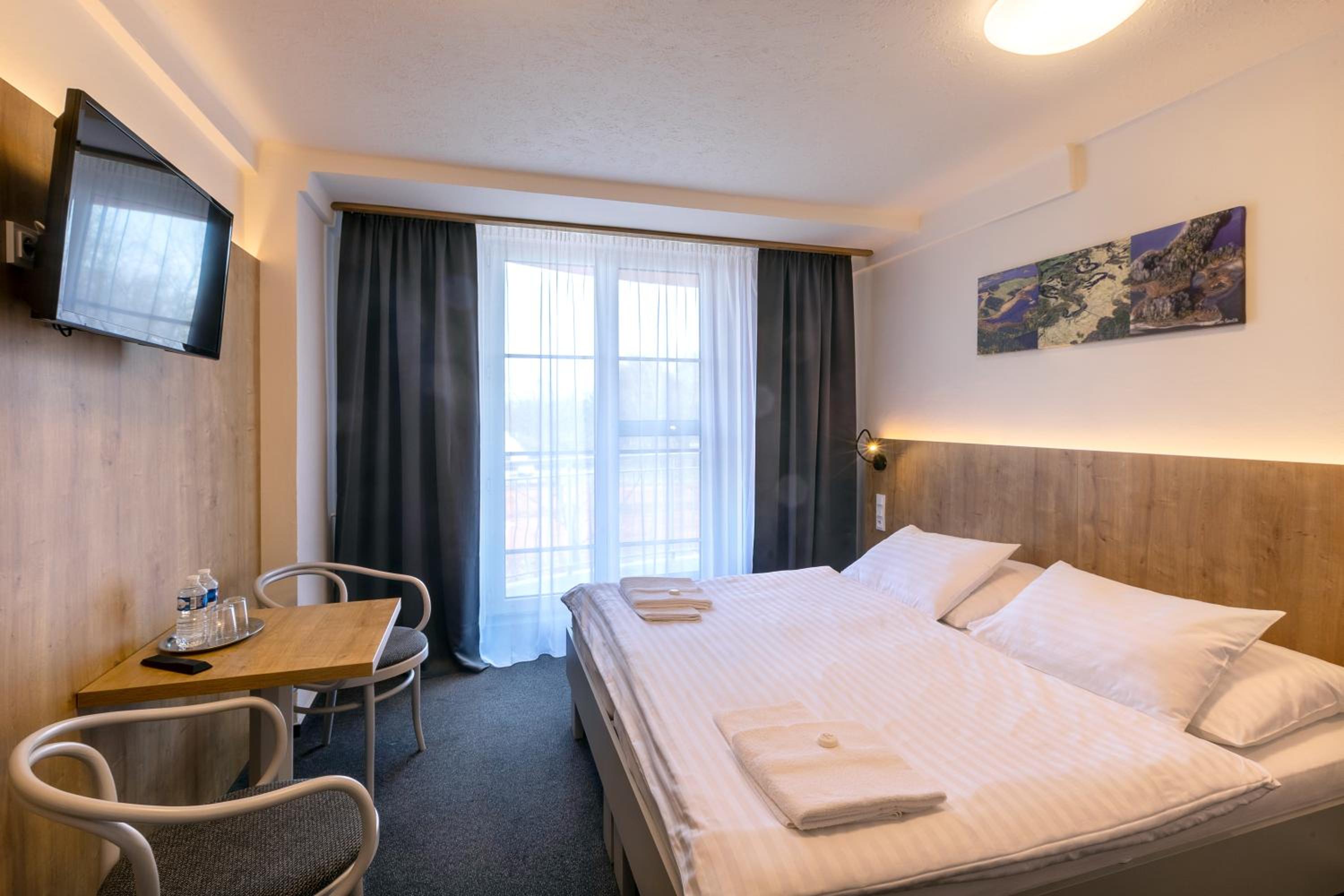 Large Double Room photo 3
