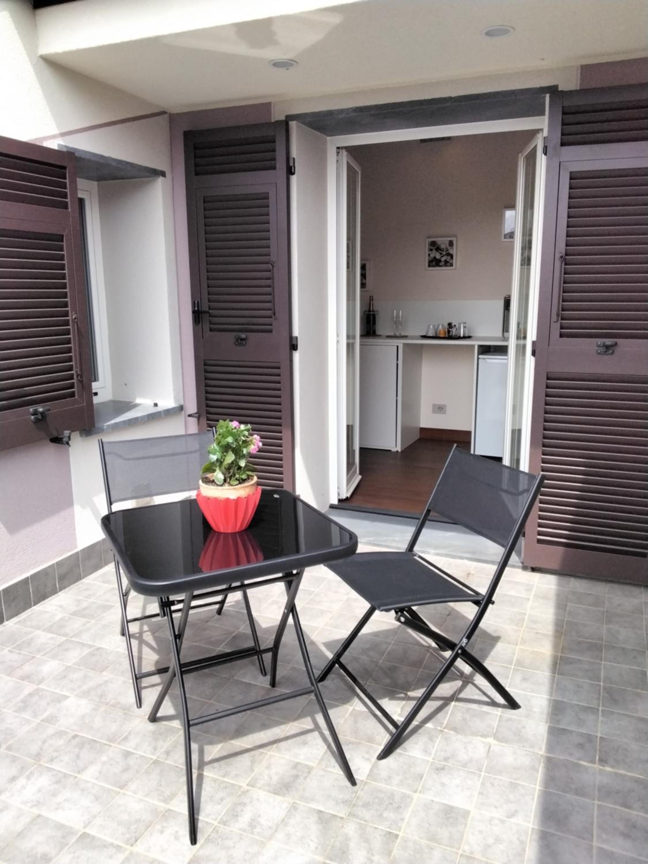 Deluxe Double Room with Balcony photo 3