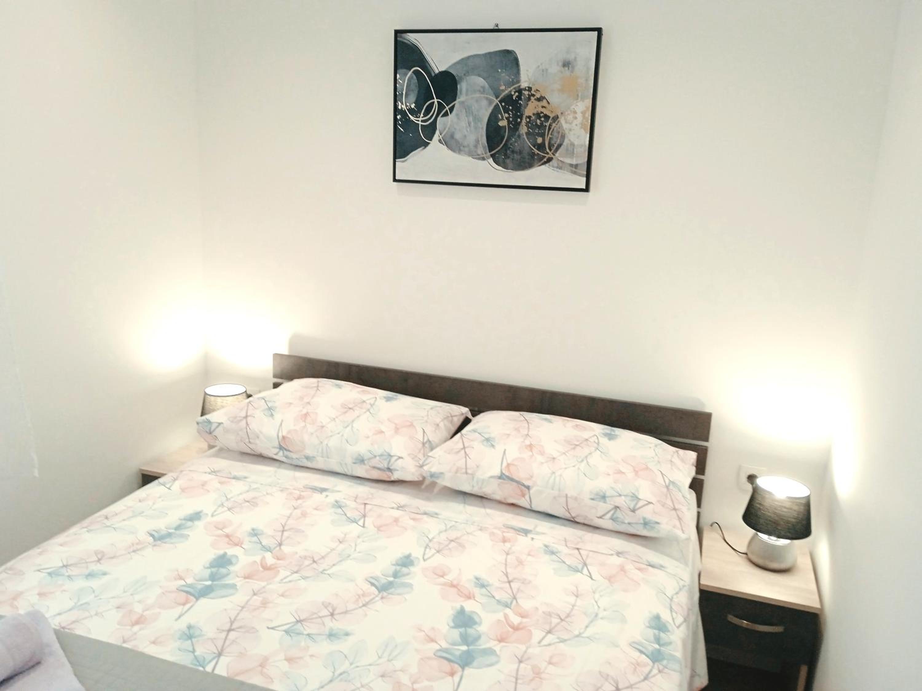 One-Bedroom Apartment - Photo 19
