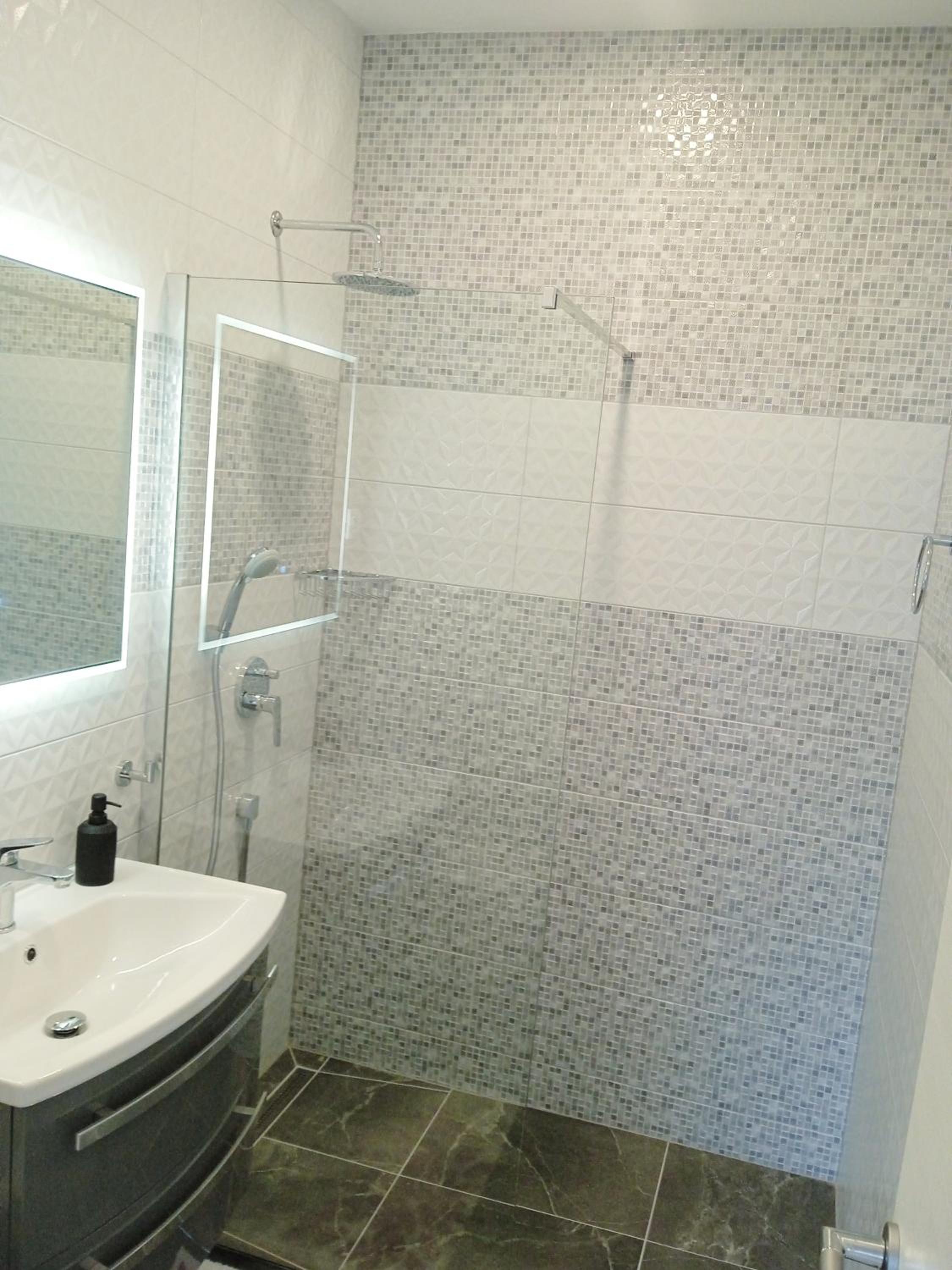 One-Bedroom Apartment - Photo 16