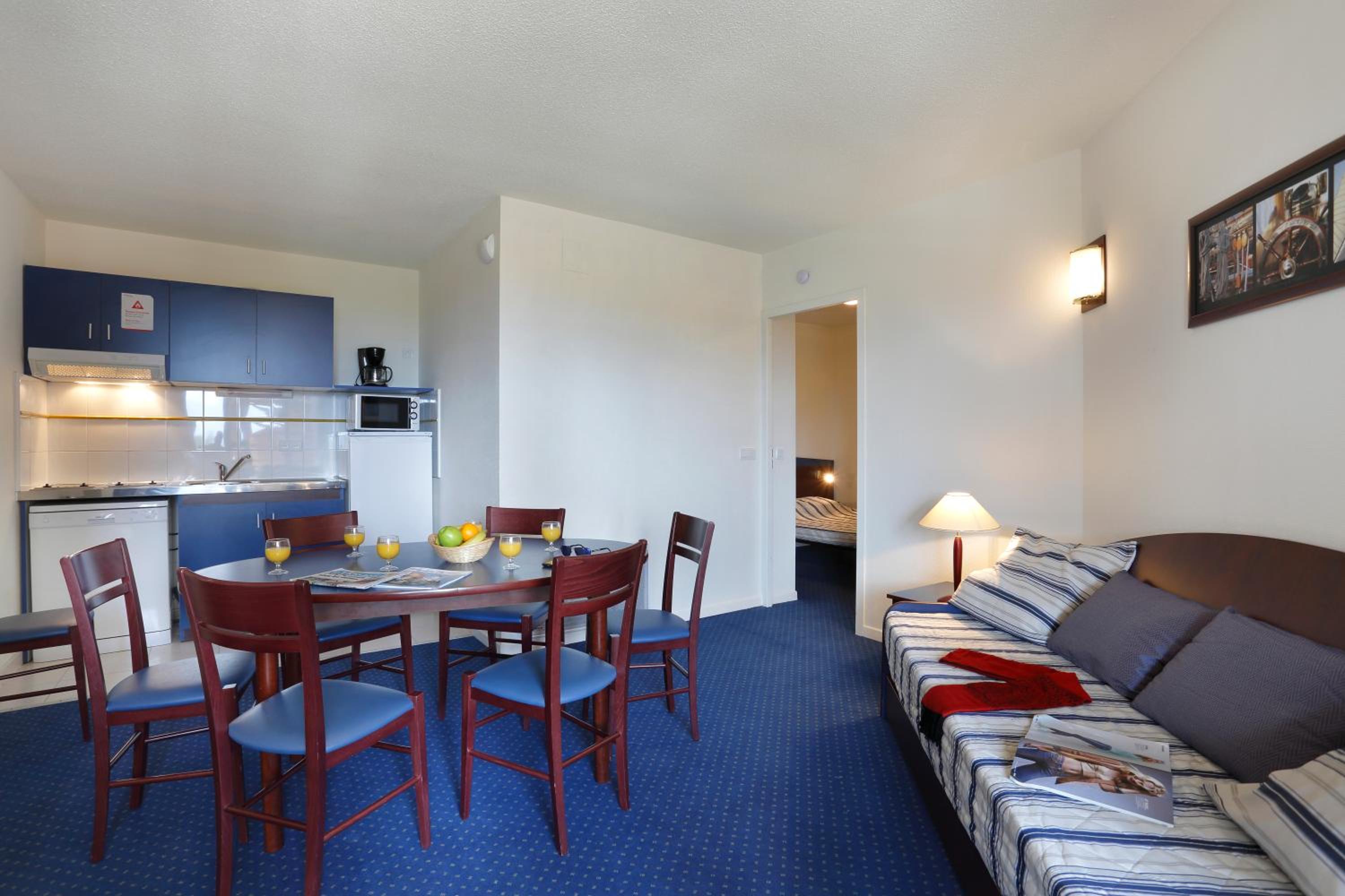 3-Bedroom Apartment (6-8 Persons) - Photo 4