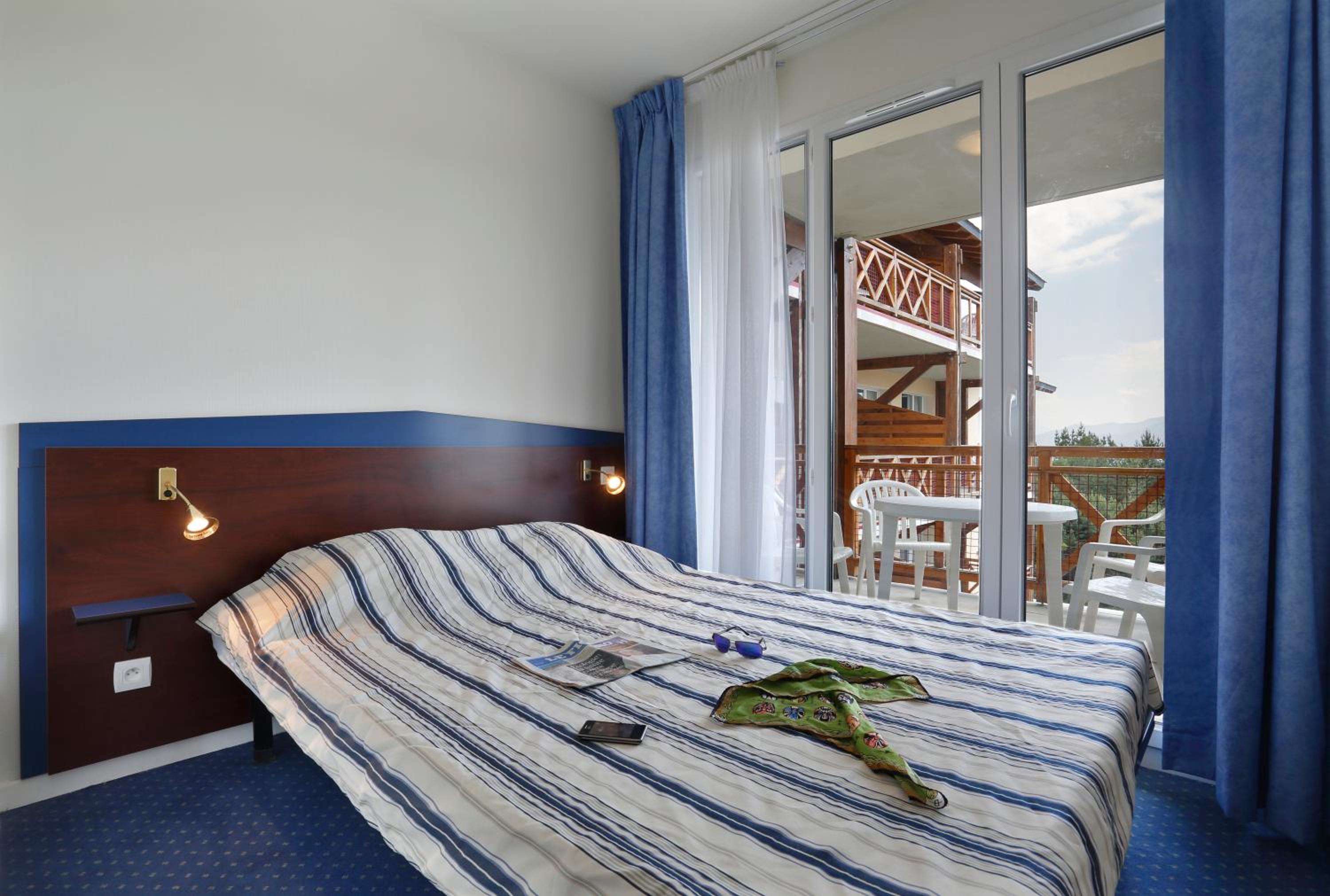 3-Bedroom Apartment (6-8 Persons) - Photo 5