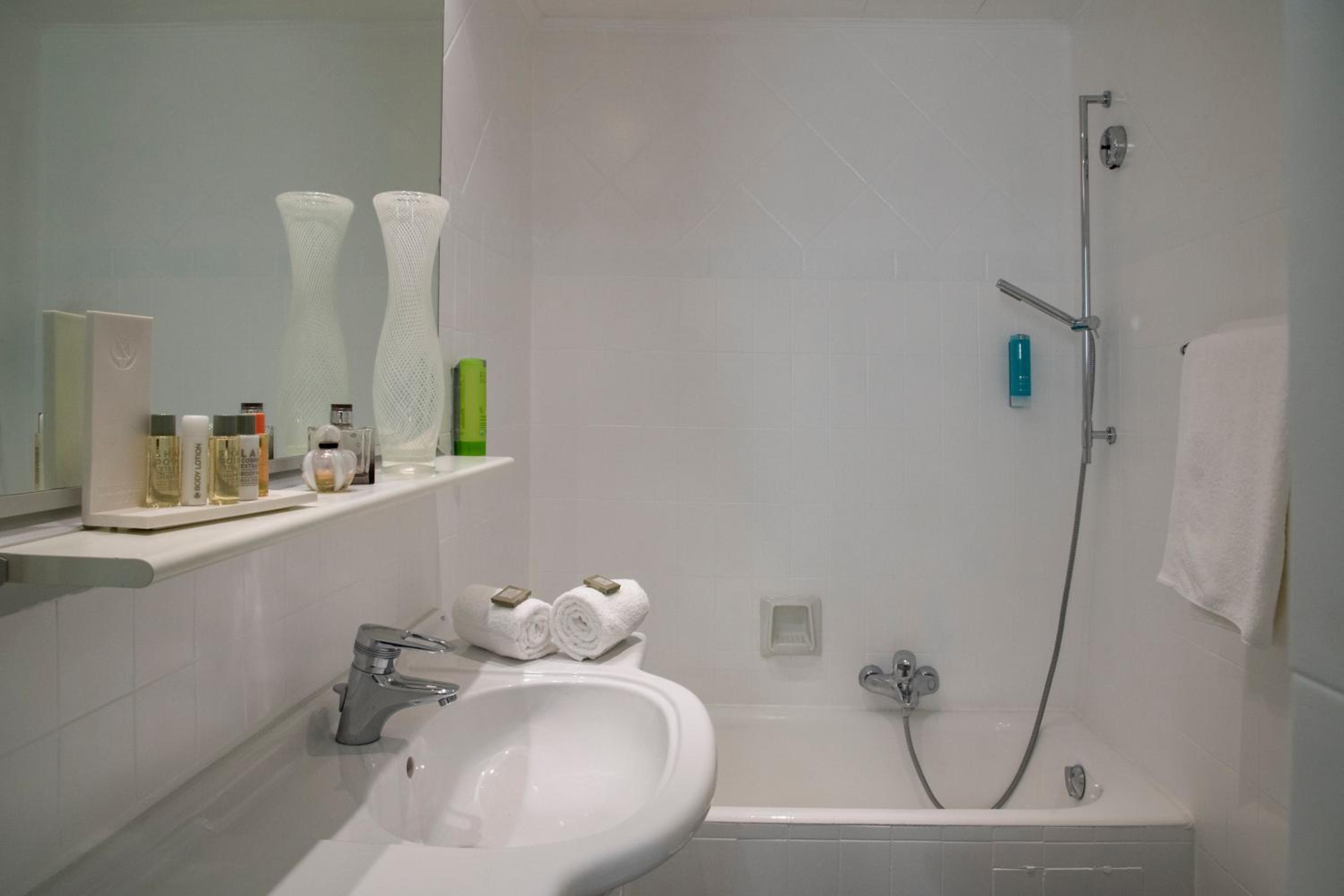 Triple Room - Photo 2