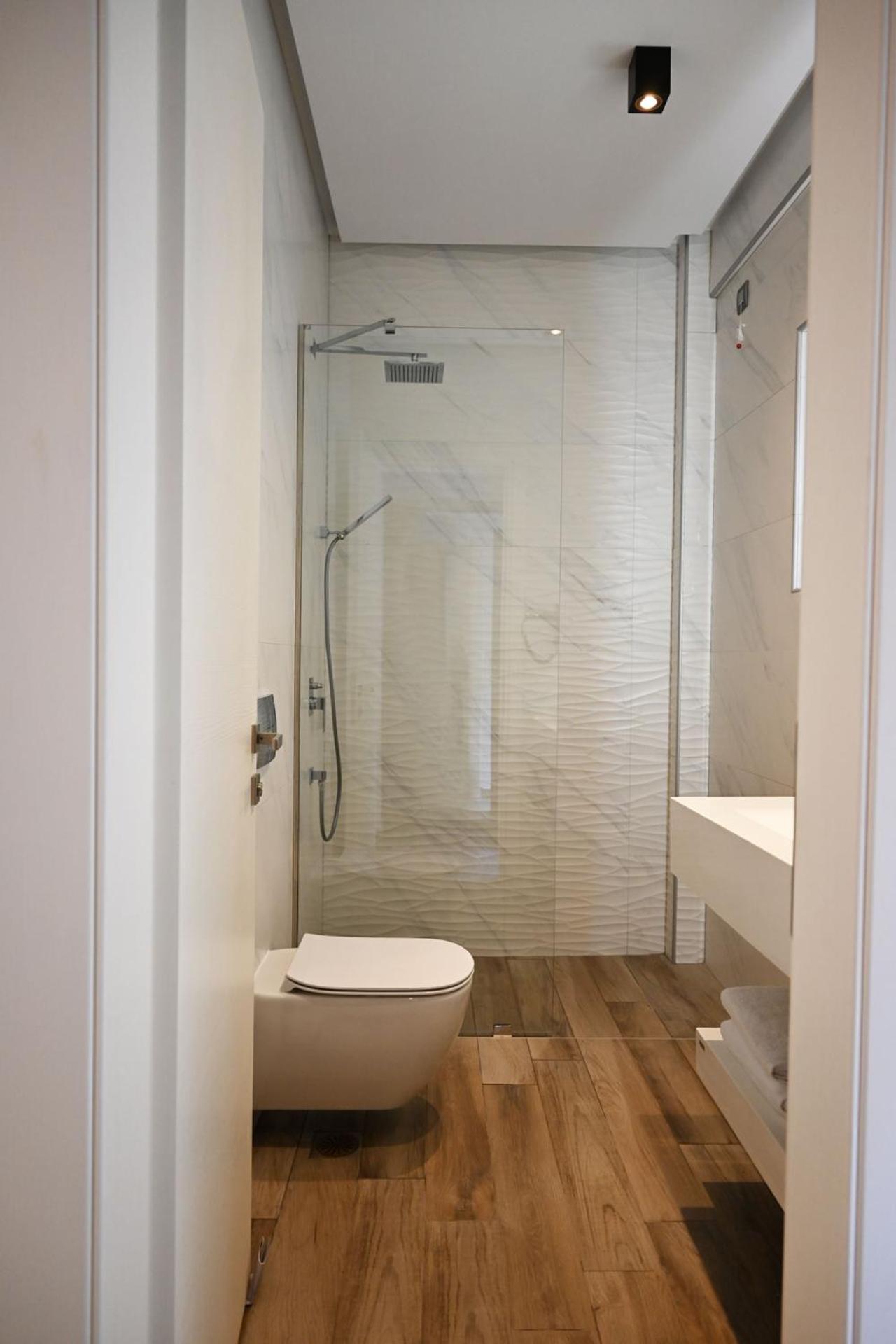 Junior Suite with Sea View - Photo 12