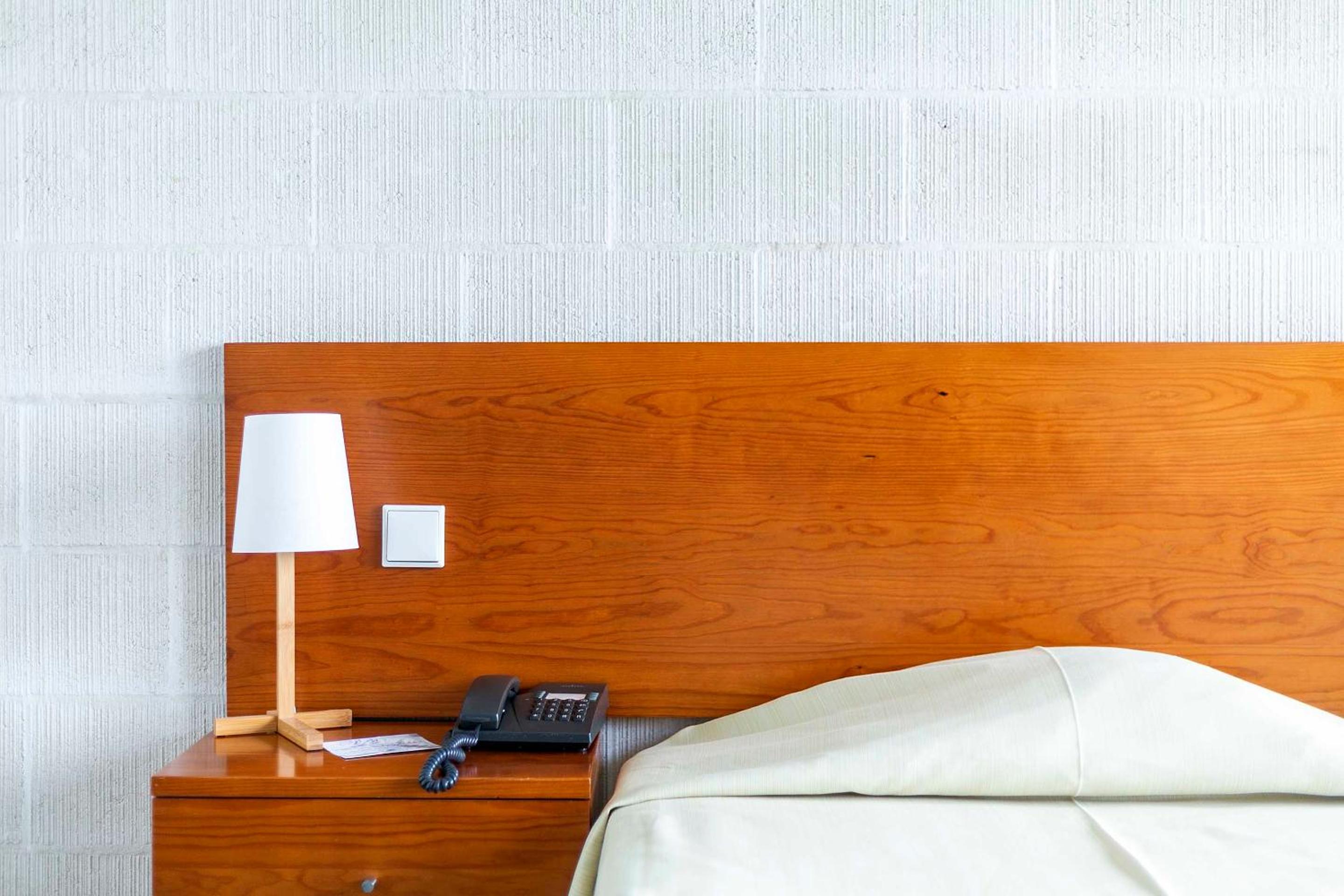 Twin Room - Photo 4