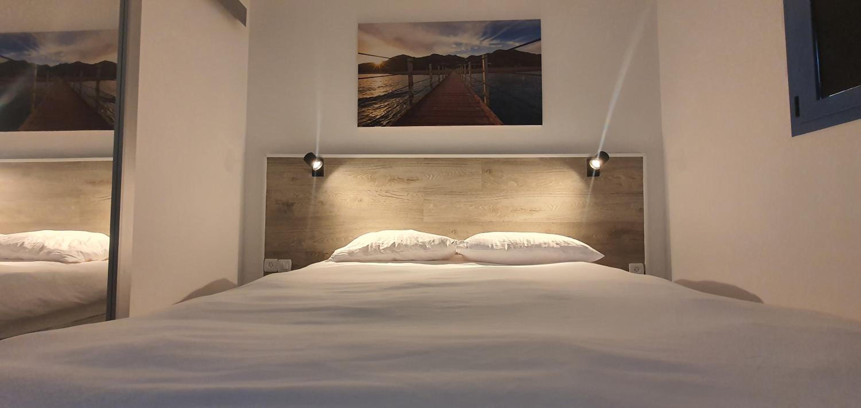 One-Bedroom Apartment - Photo 30