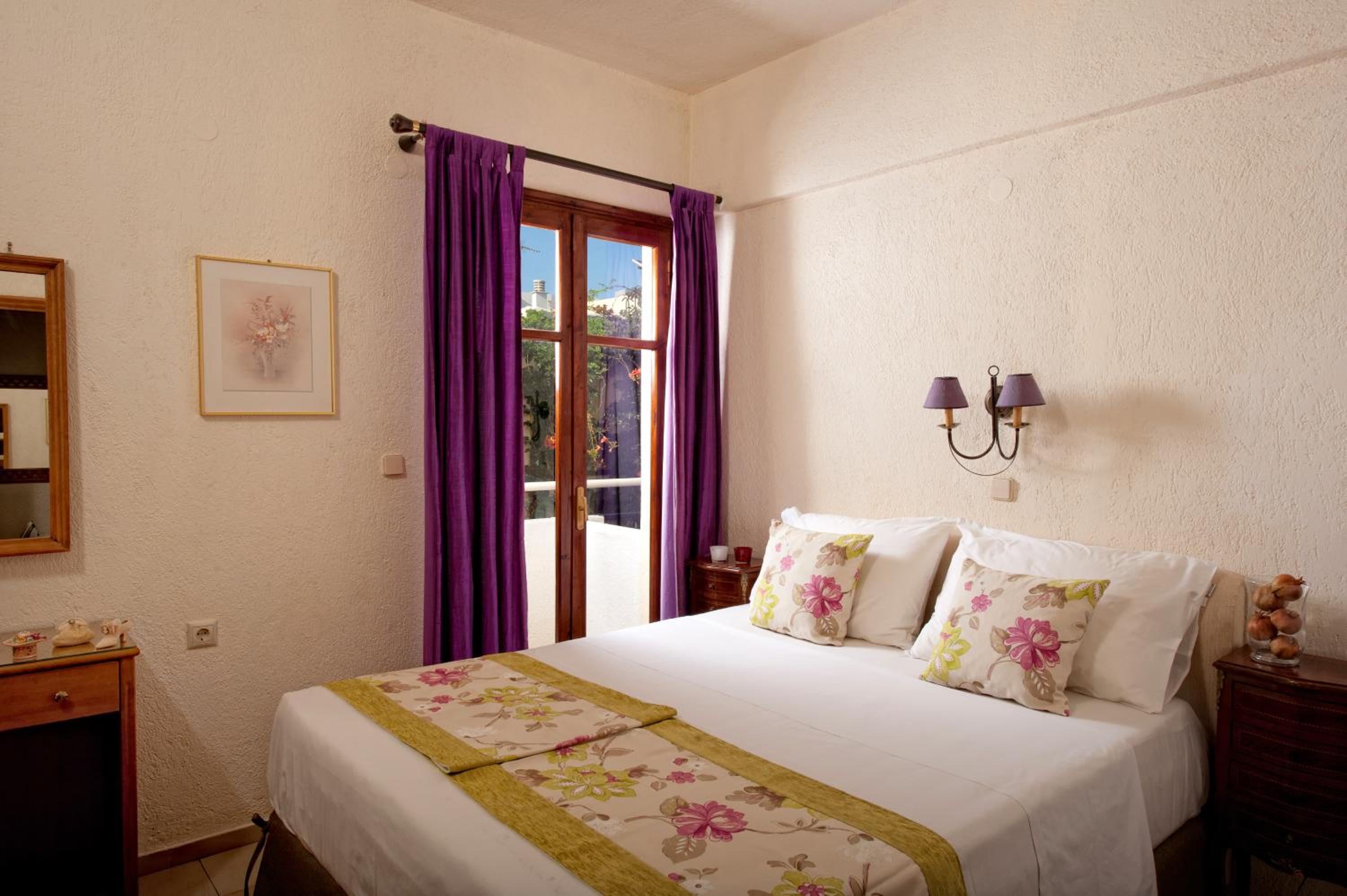 Double or Twin Room - Photo 1