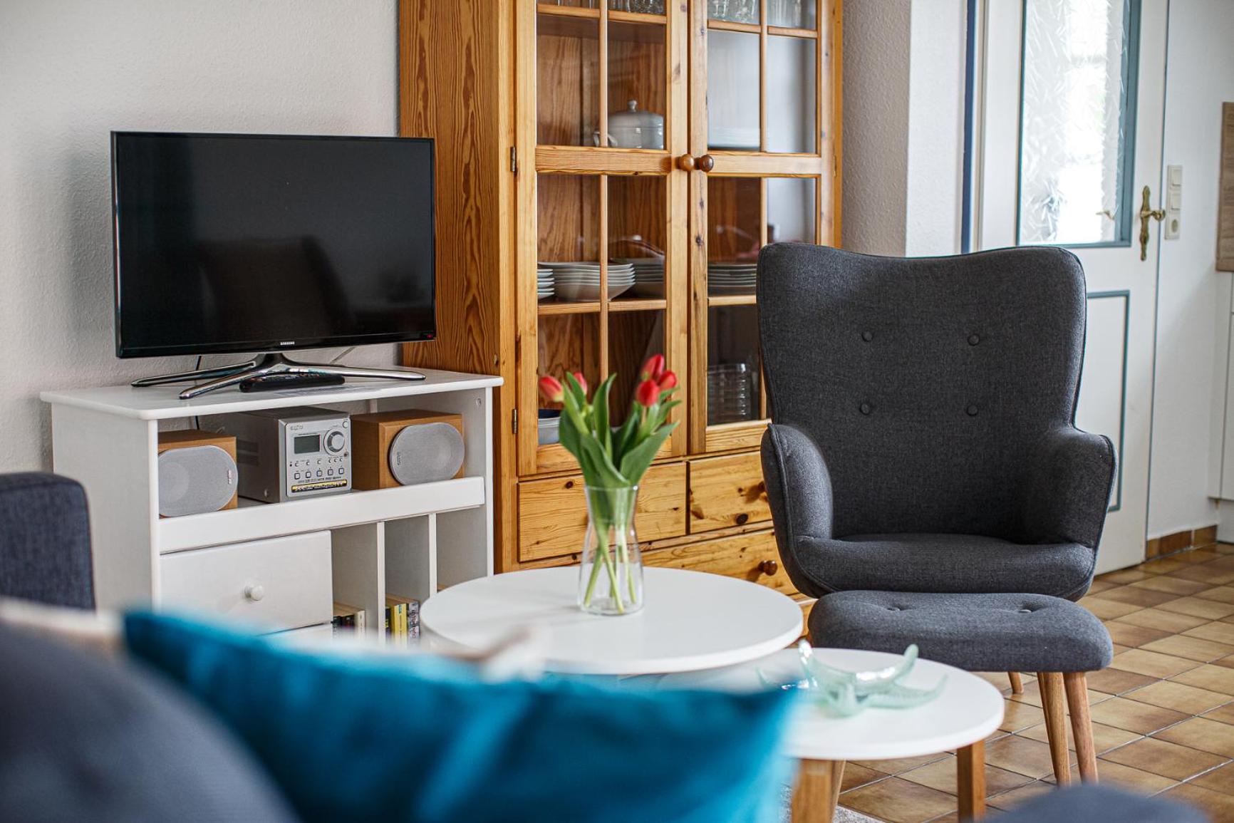 Apartment with Terrace photo 3