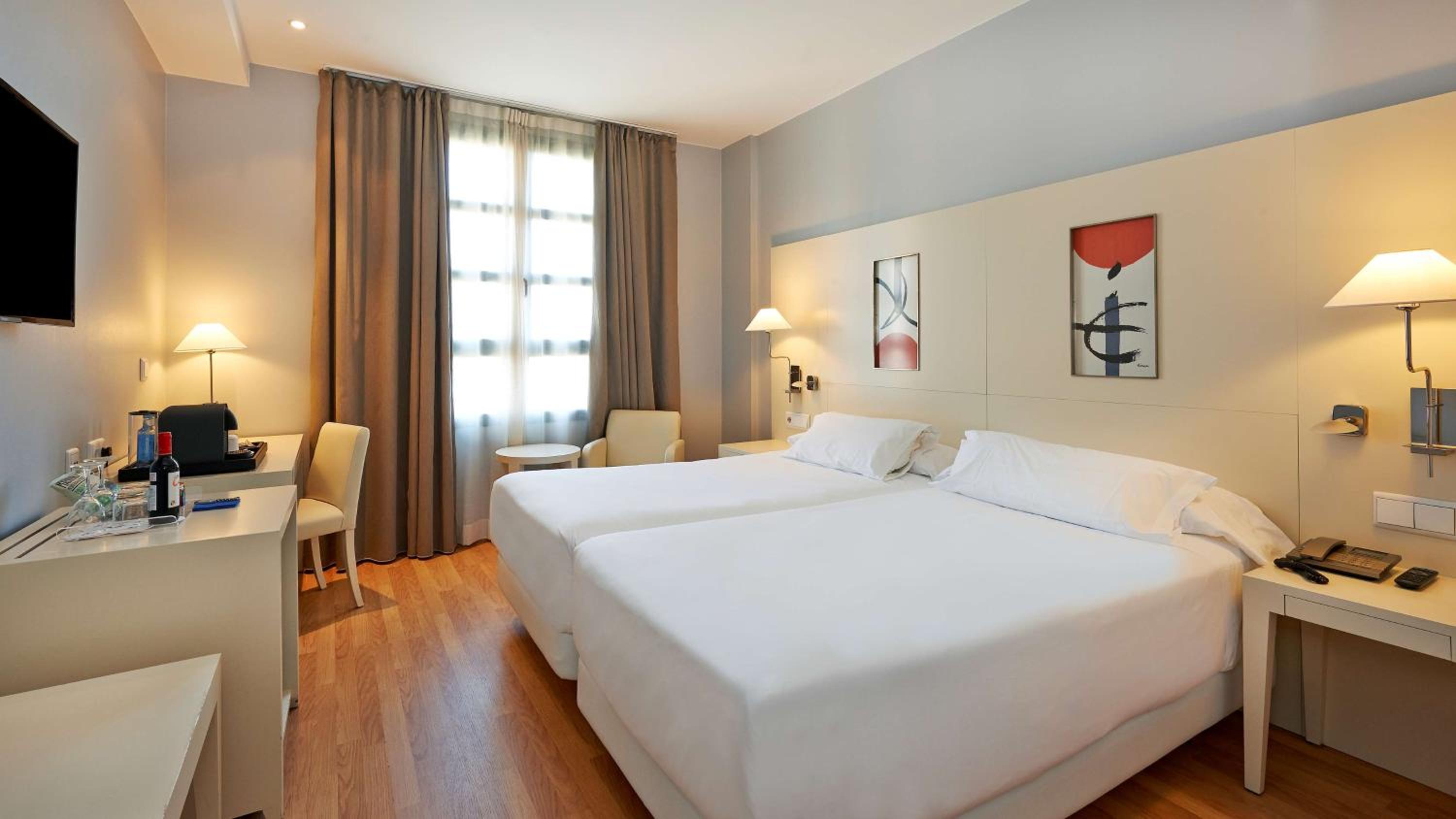 Superior Double or Twin Room - Photo 3