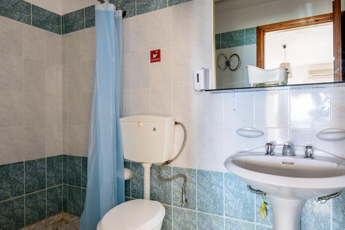 Double or Twin Room photo 2