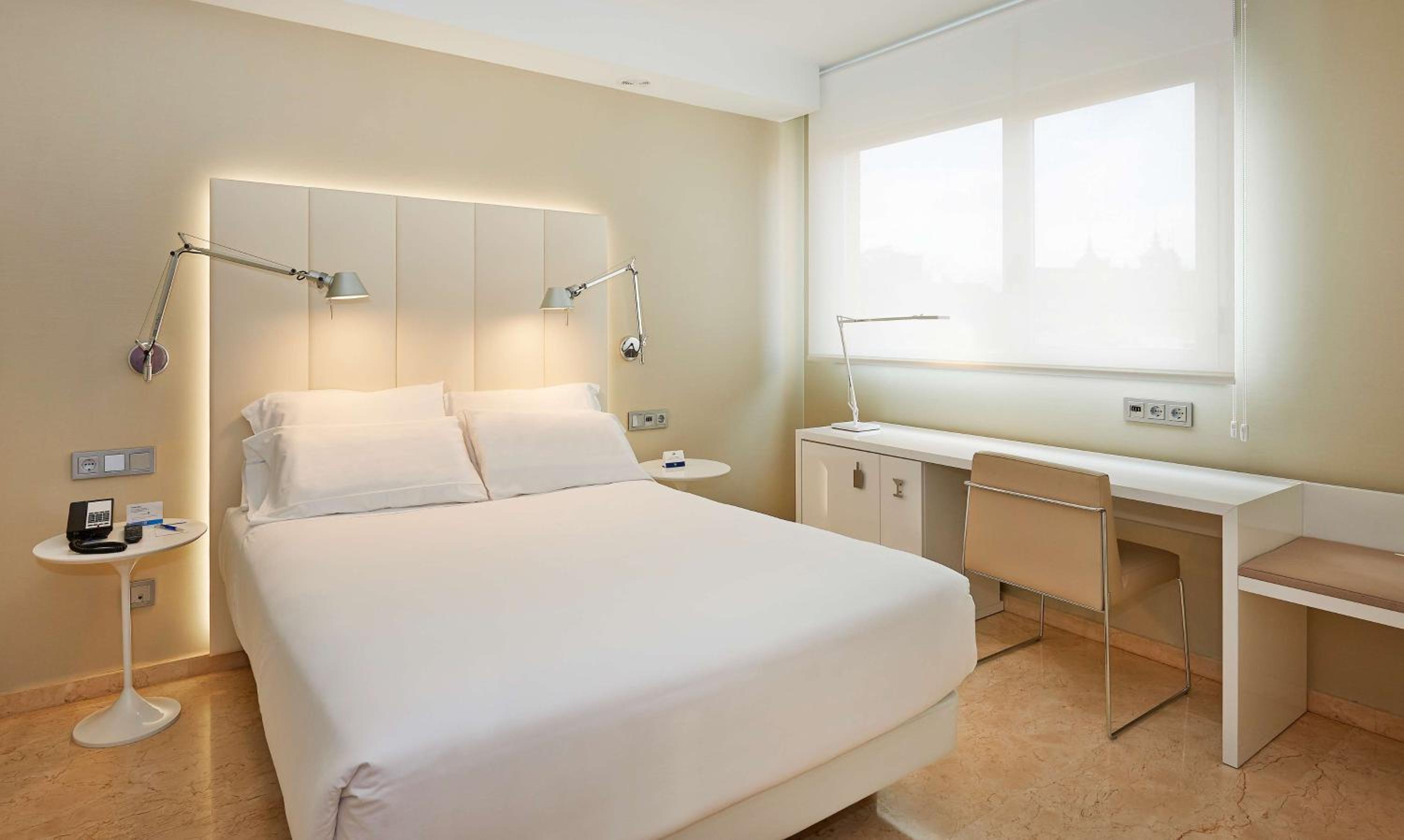 Standard Double Room - Photo 1