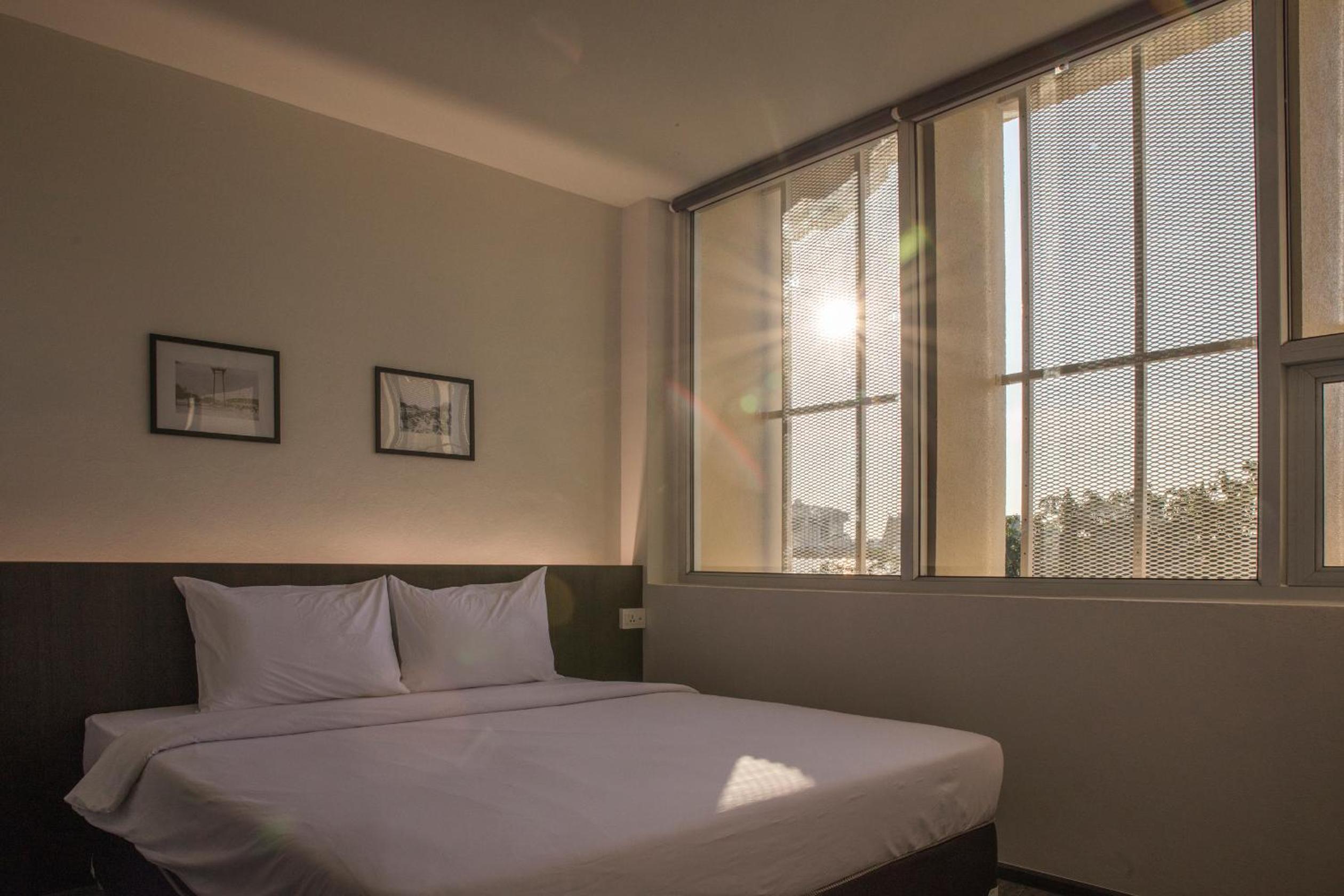 Standard Double Room with City View photo 1