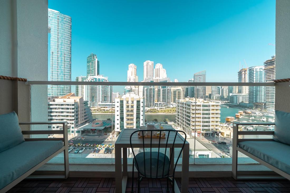 Studio Apartment photo 1
