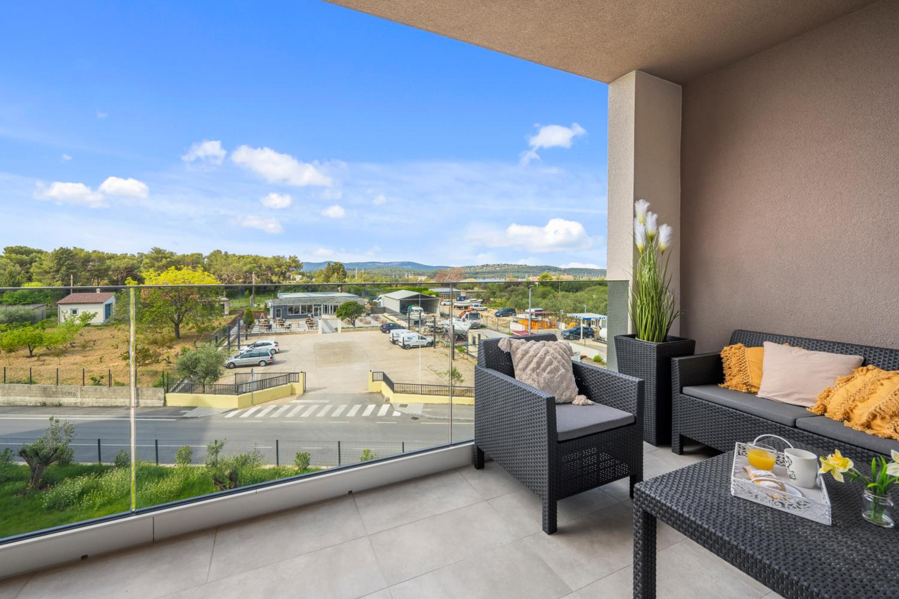 Superior Apartment photo 2