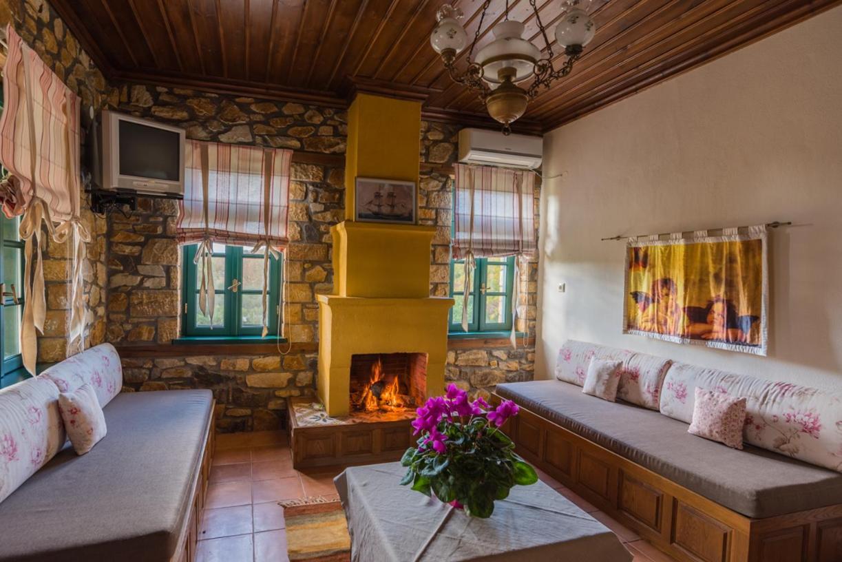 Superior Apartment (2 Adults + 2 Children)