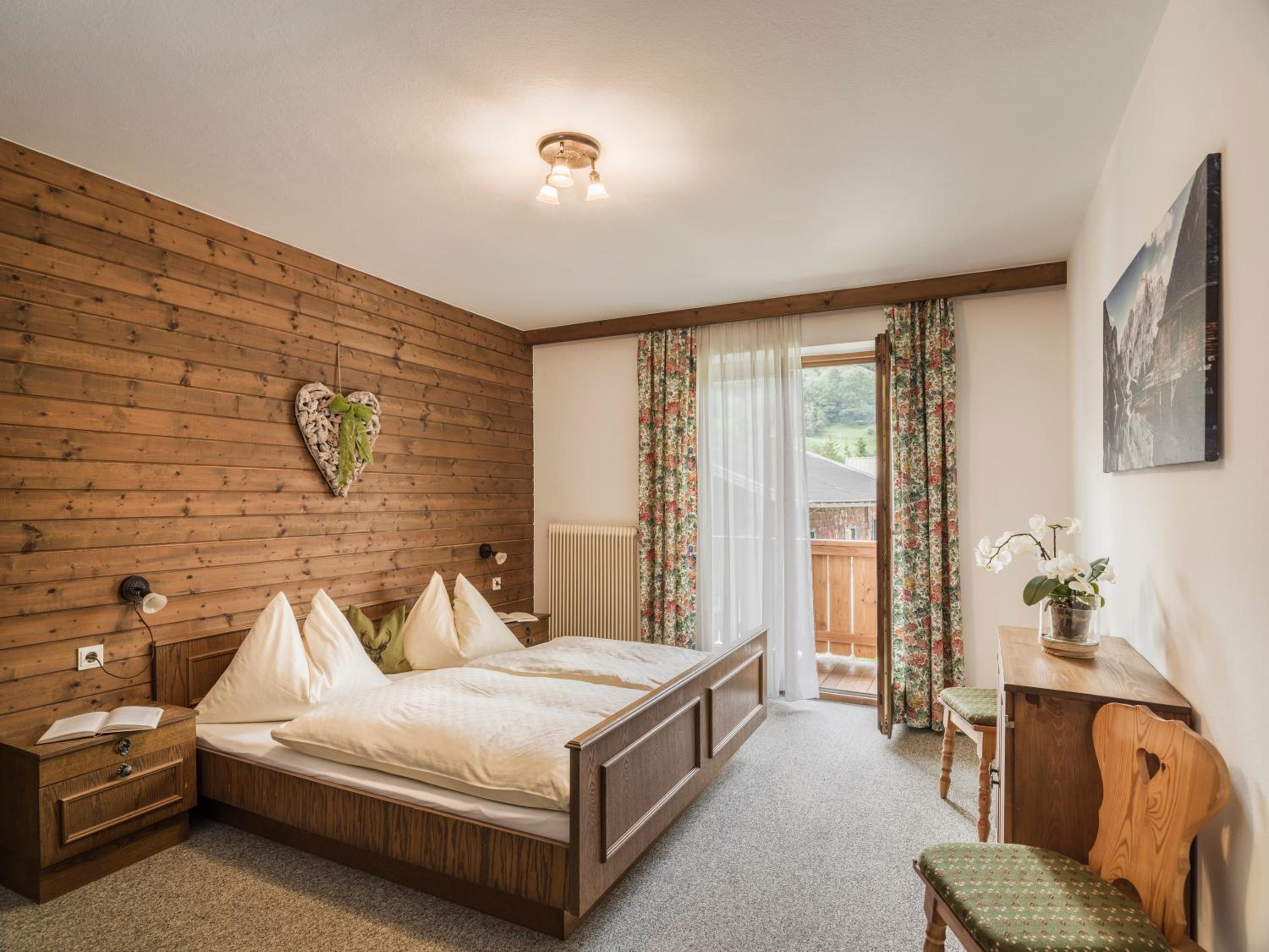 Two-Bedroom Deluxe Apartment with Garden View