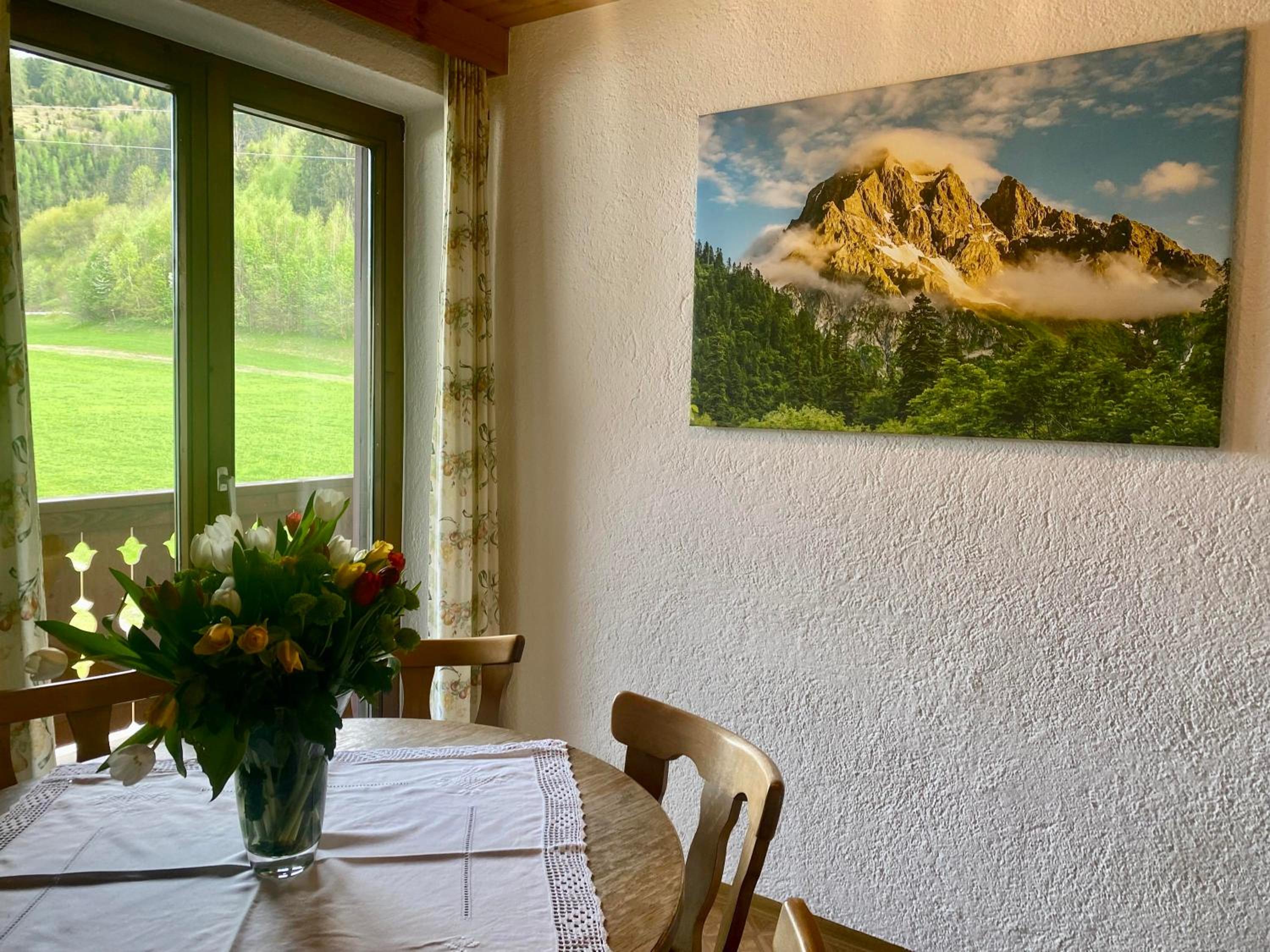 One-Bedroom Apartment with Garden View photo 3