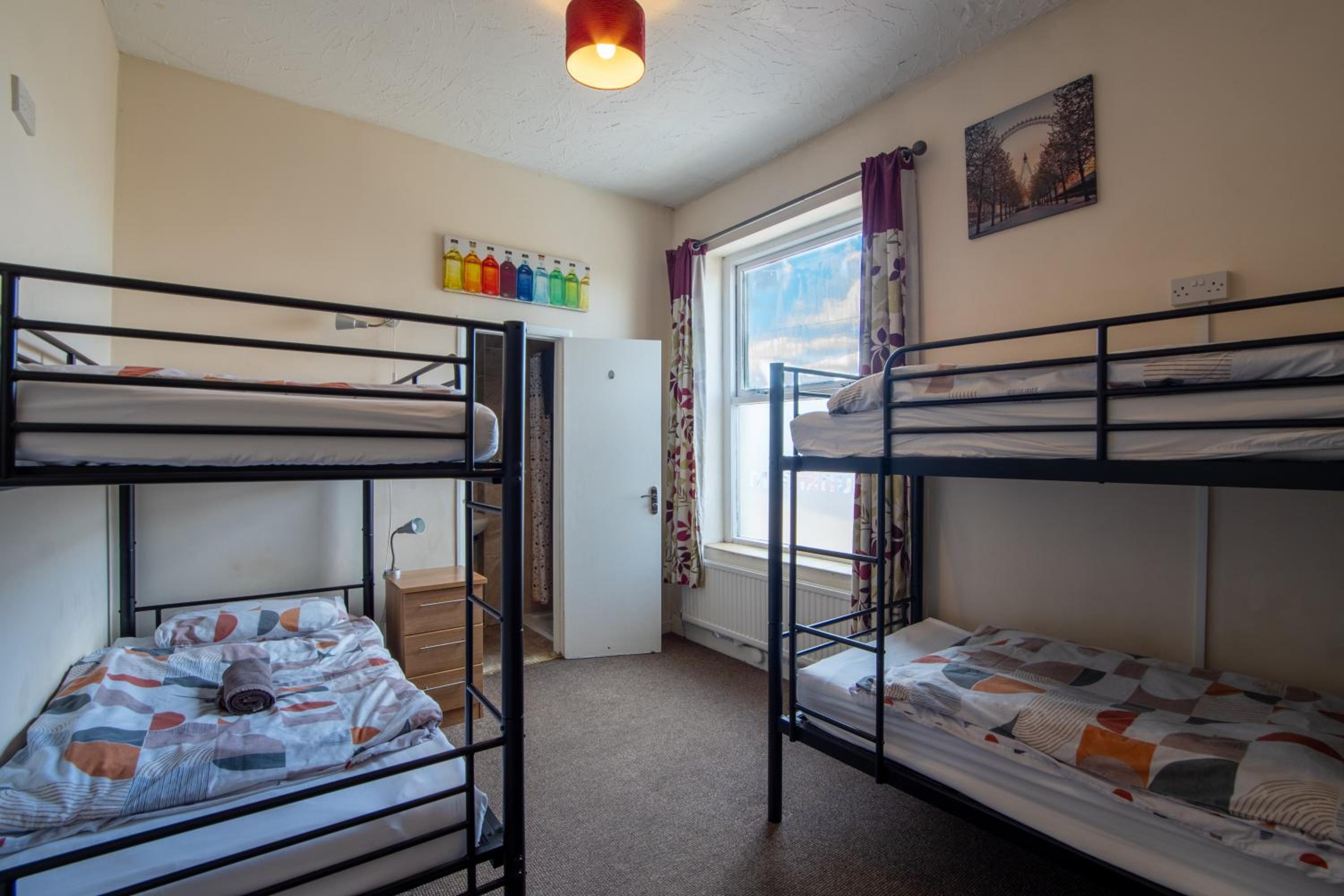 Economy Quadruple Room