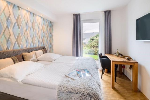 Double or Twin Room with Terrace