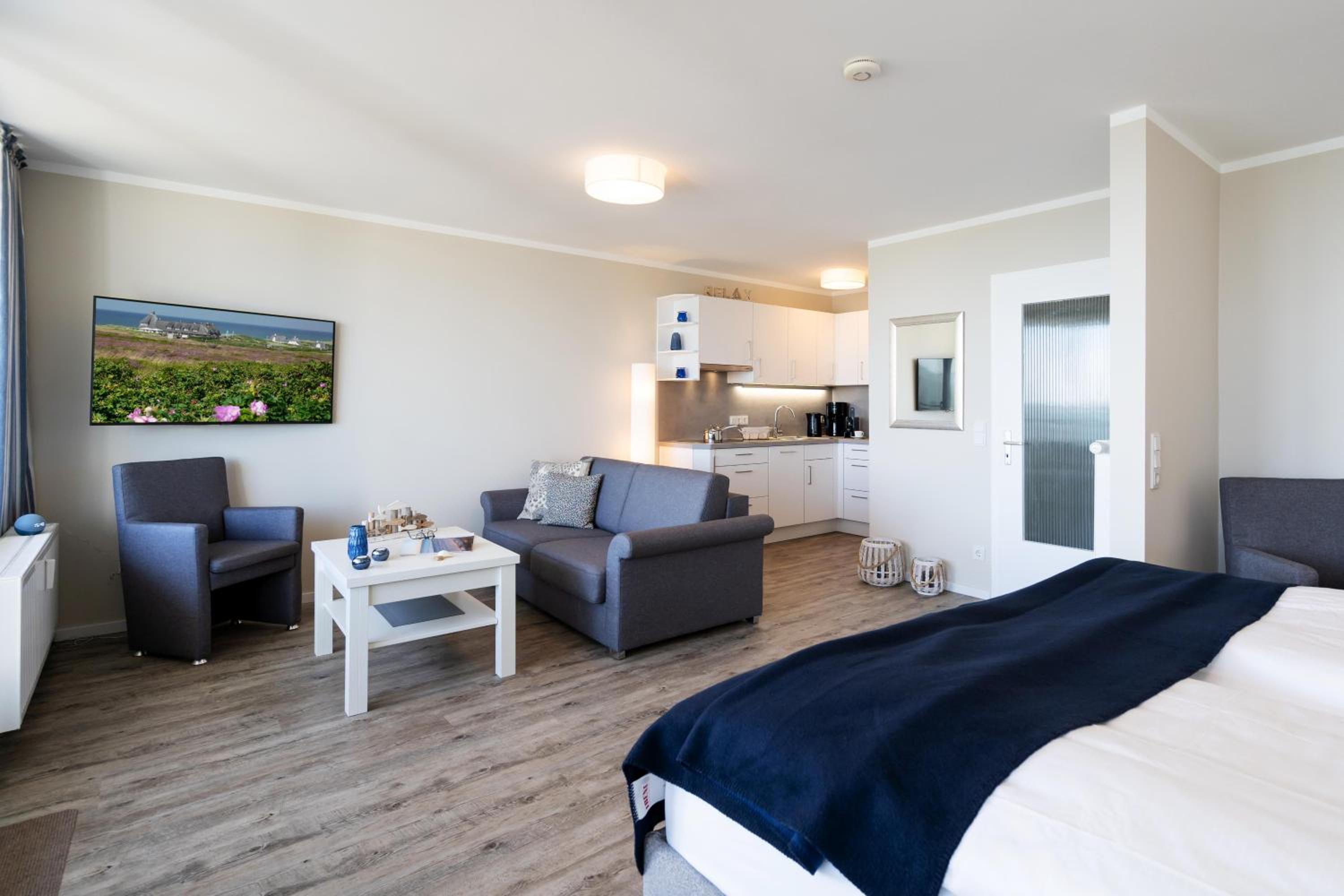 Apartment with Sea View photo 3