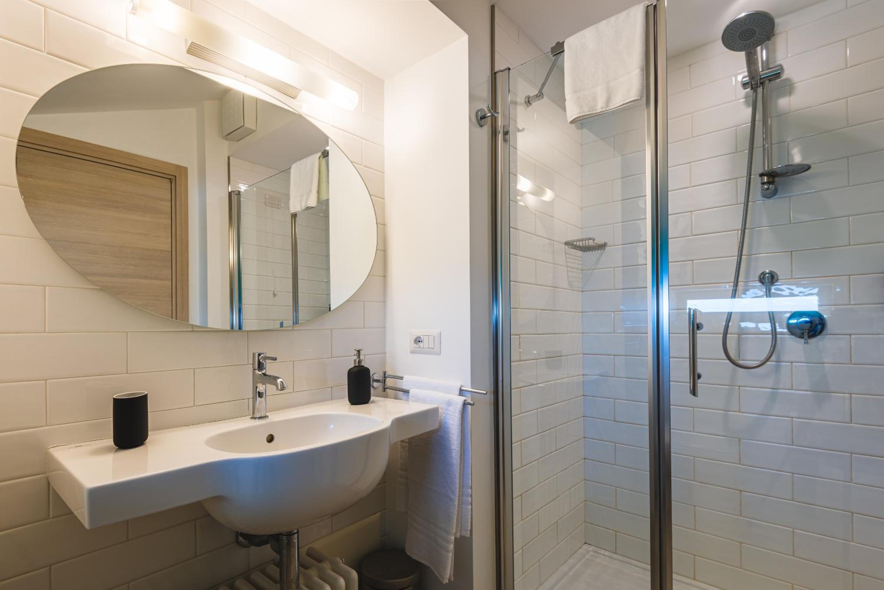 Deluxe Double Room with Balcony and Sea View - Photo 18