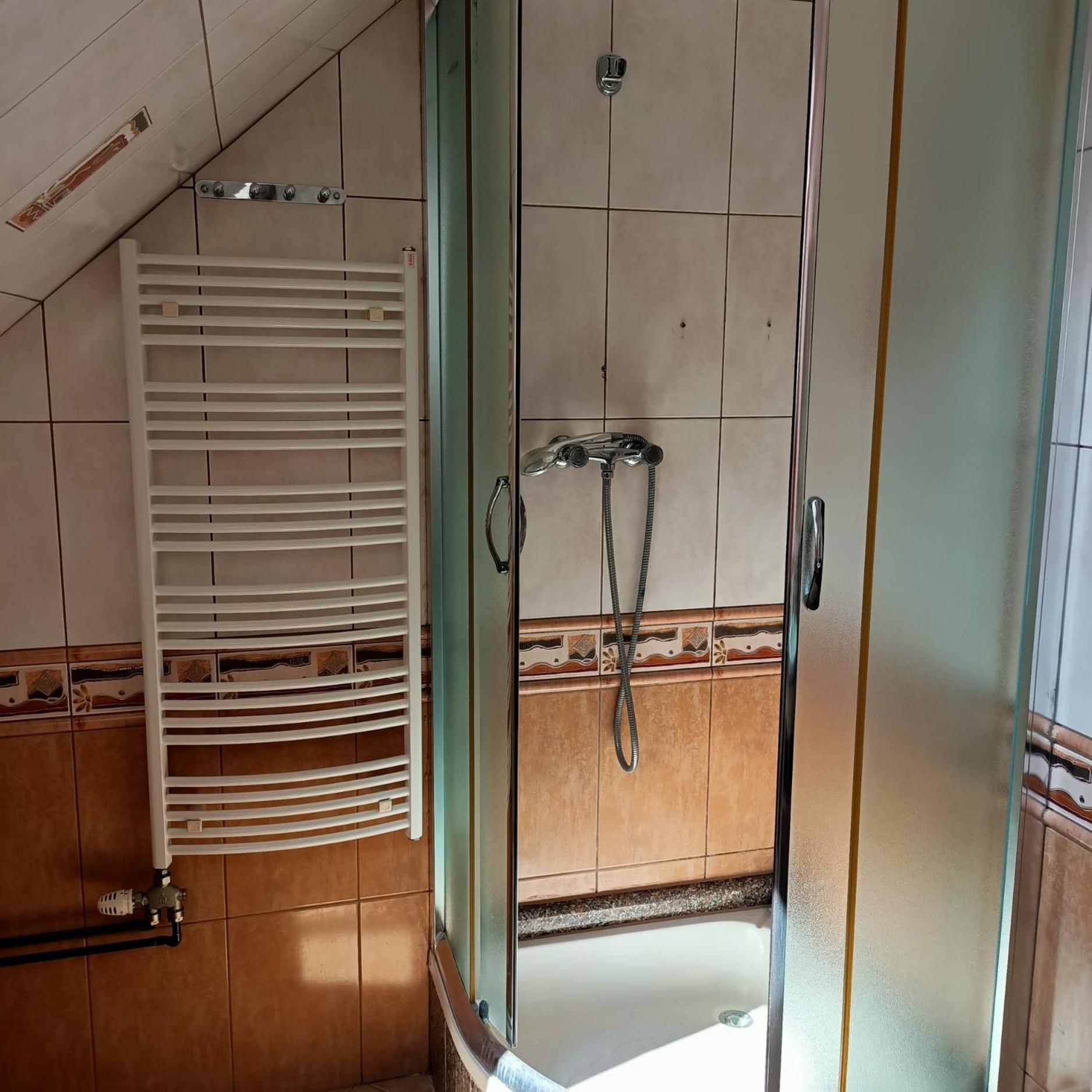 Double Room with Private External Bathroom - Photo 1
