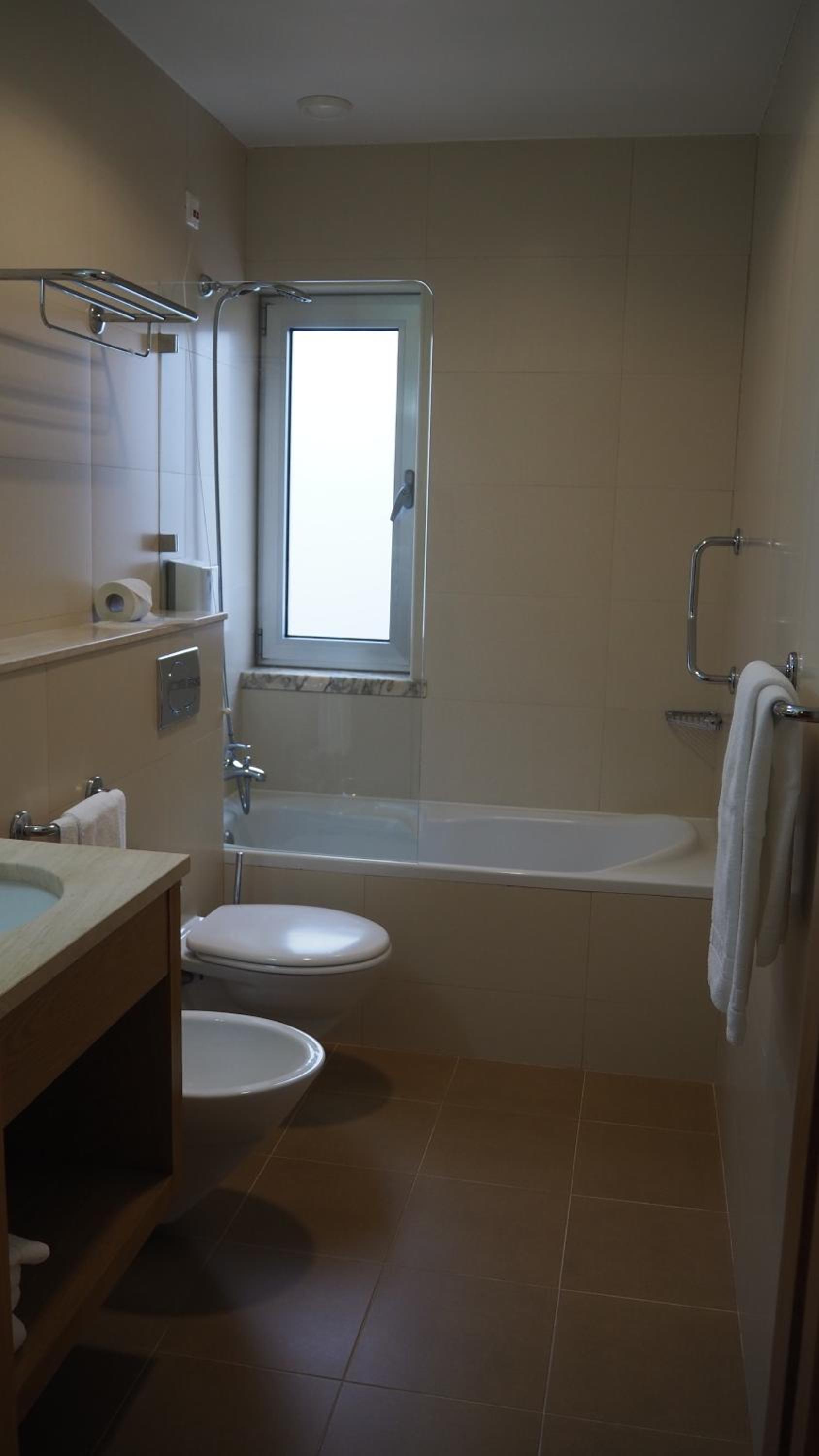 Double or Twin Room - Photo 6