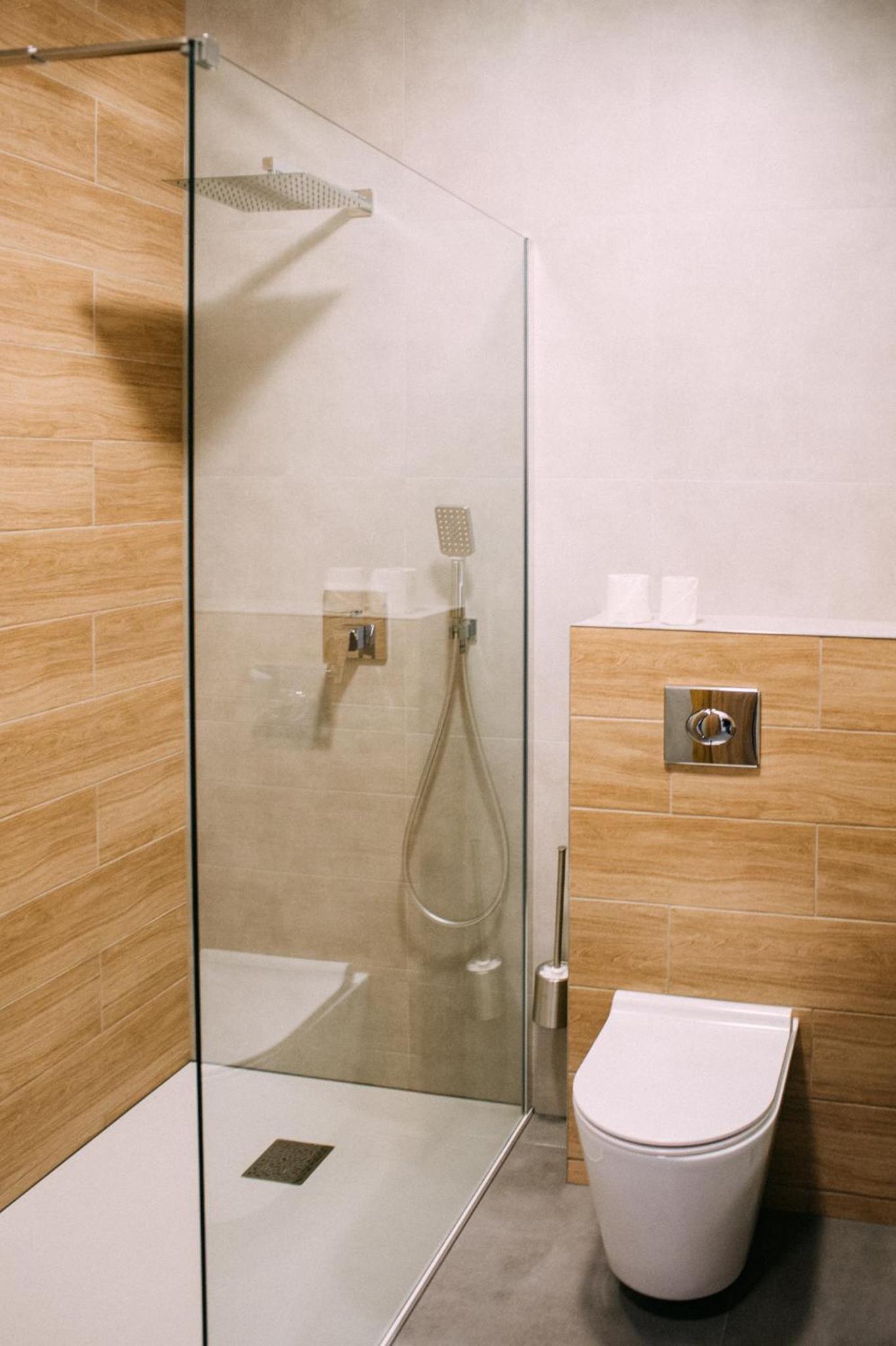 Large Double or Twin Room photo 3